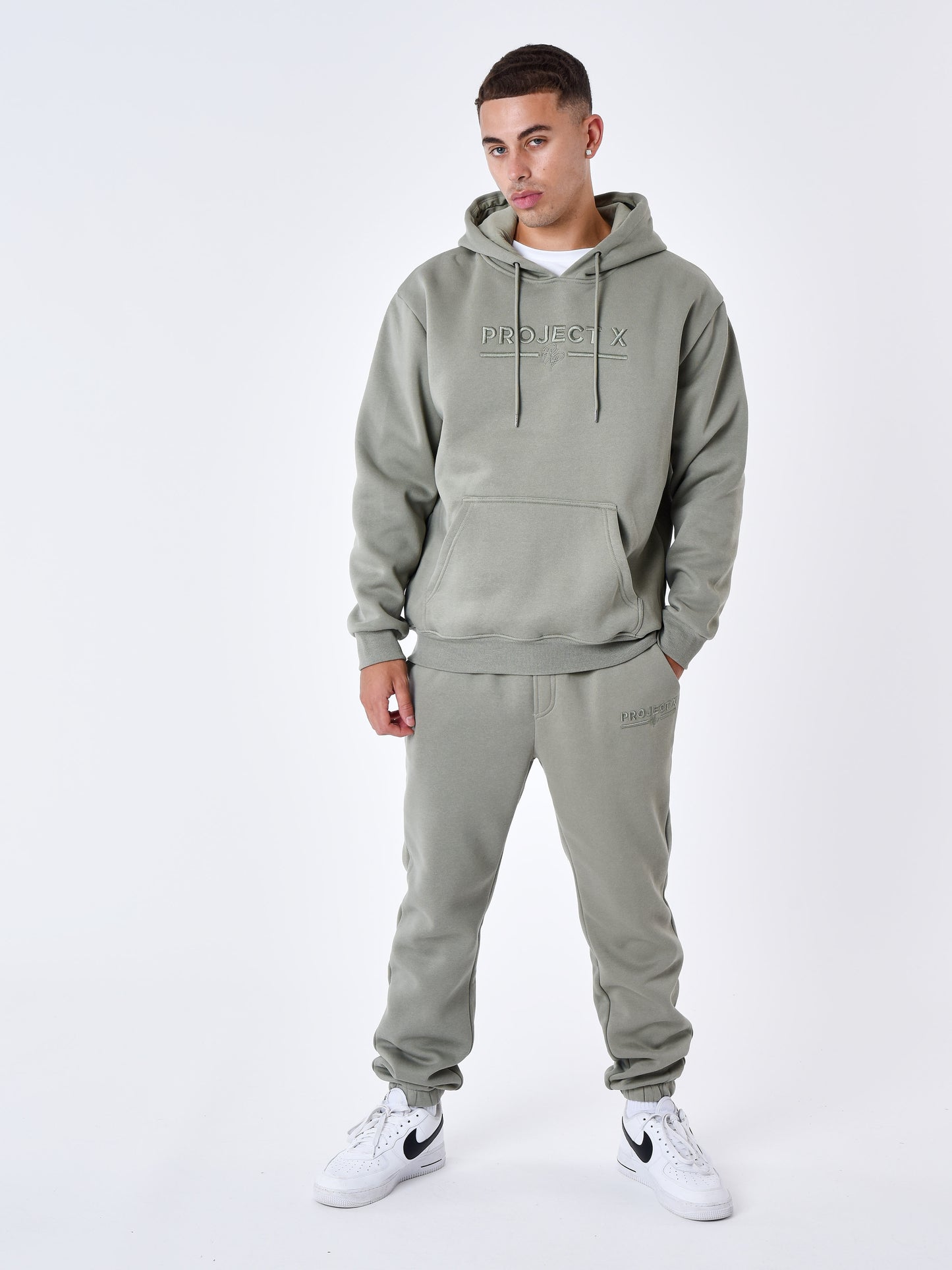 2322039-olive-modelshot