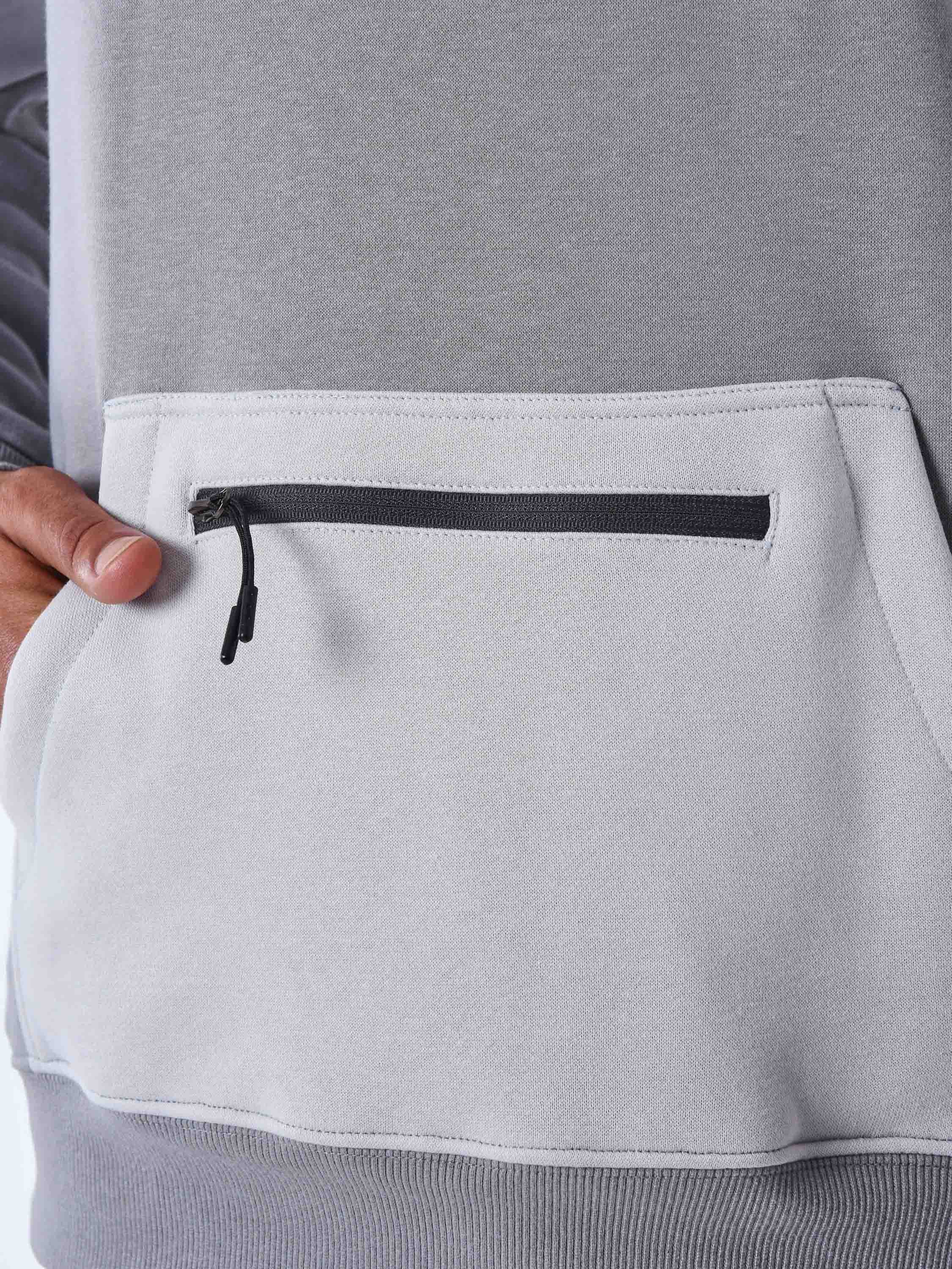 2322043-gris-clair-detailshot