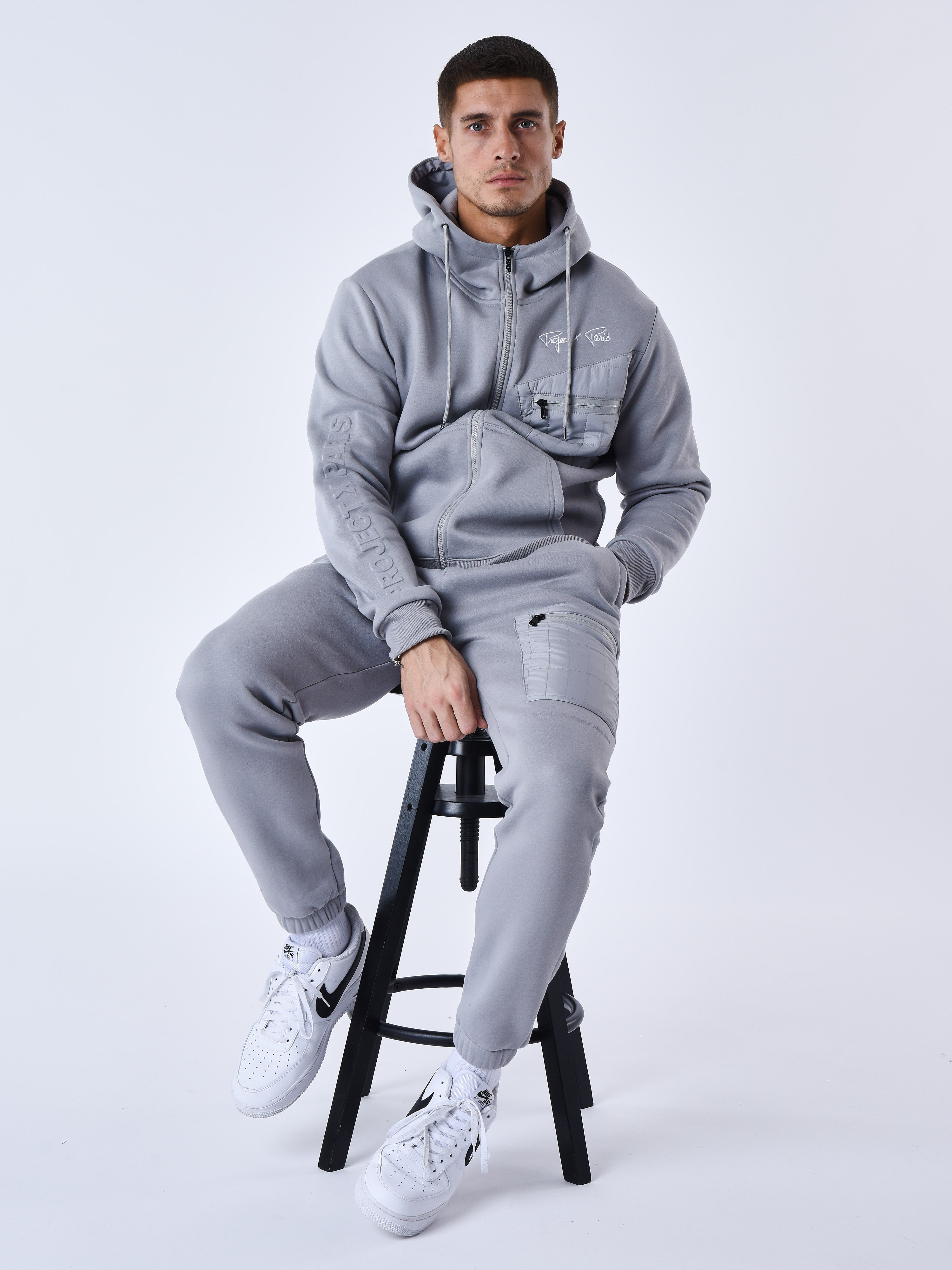 Hooded jacket with two-tone panel-2