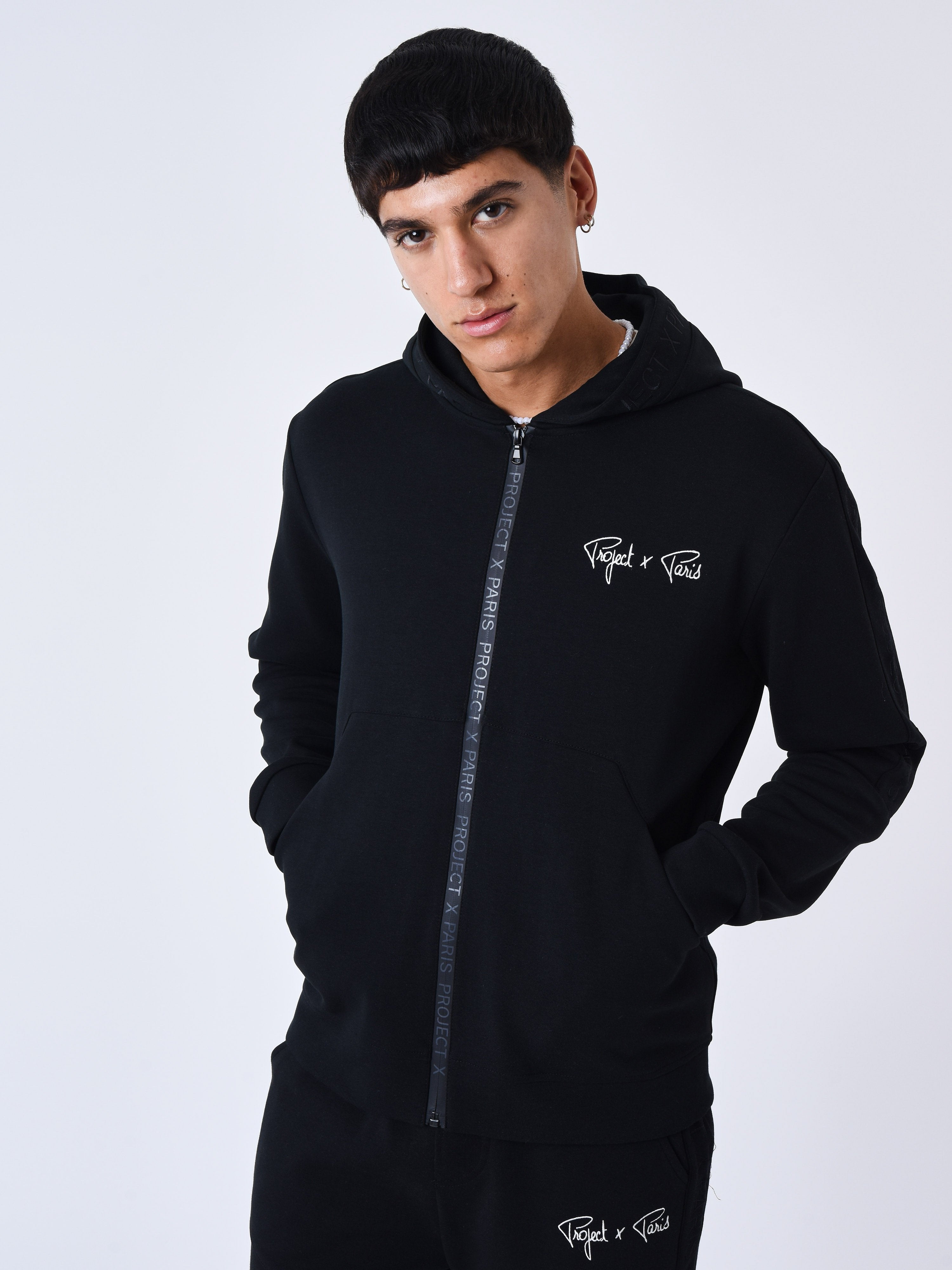 Plain zip-up Hoodie-1