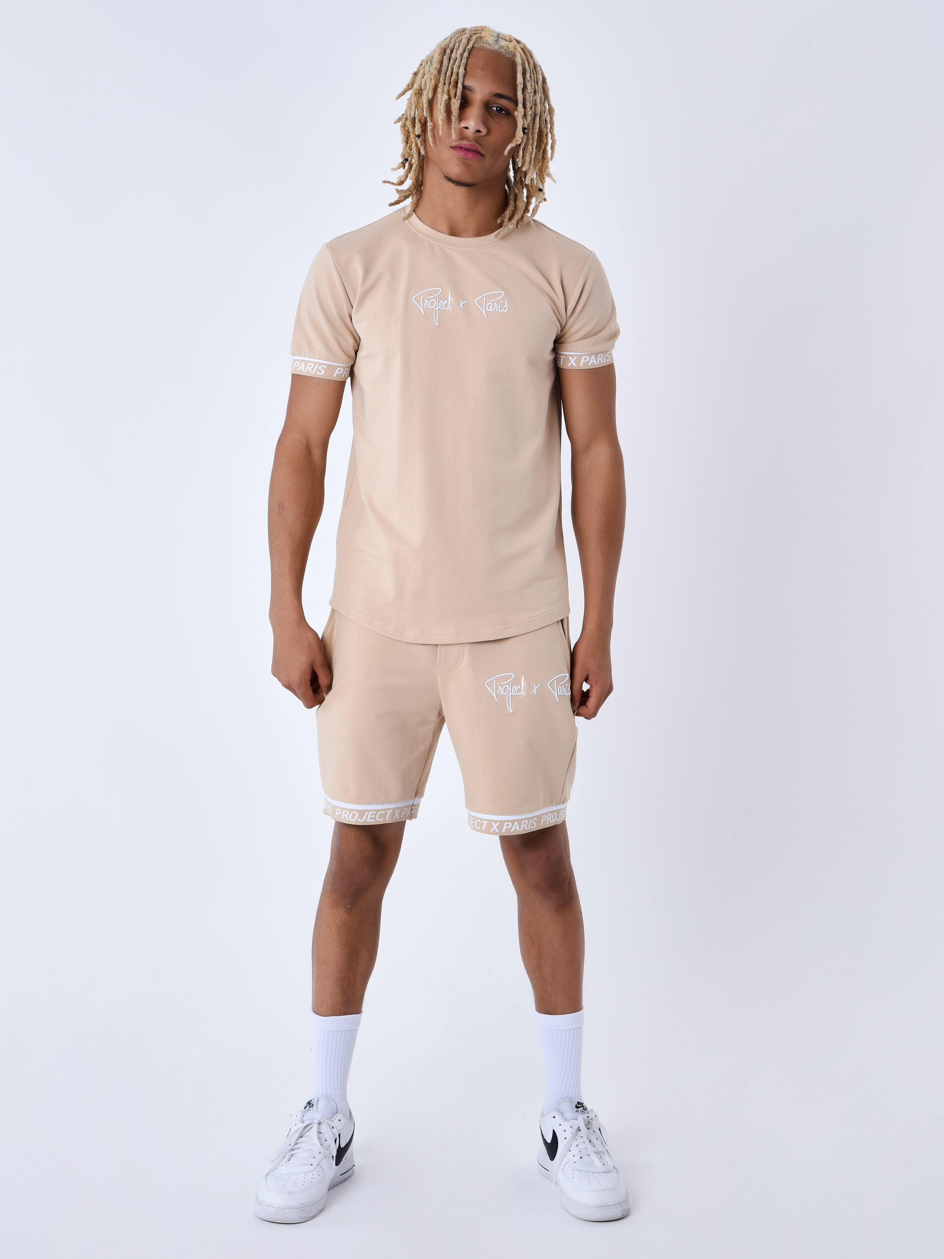 2340022-beige