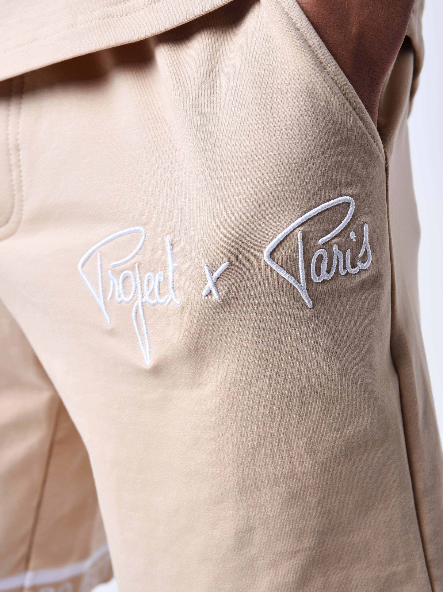 2340022-beige-detailshot