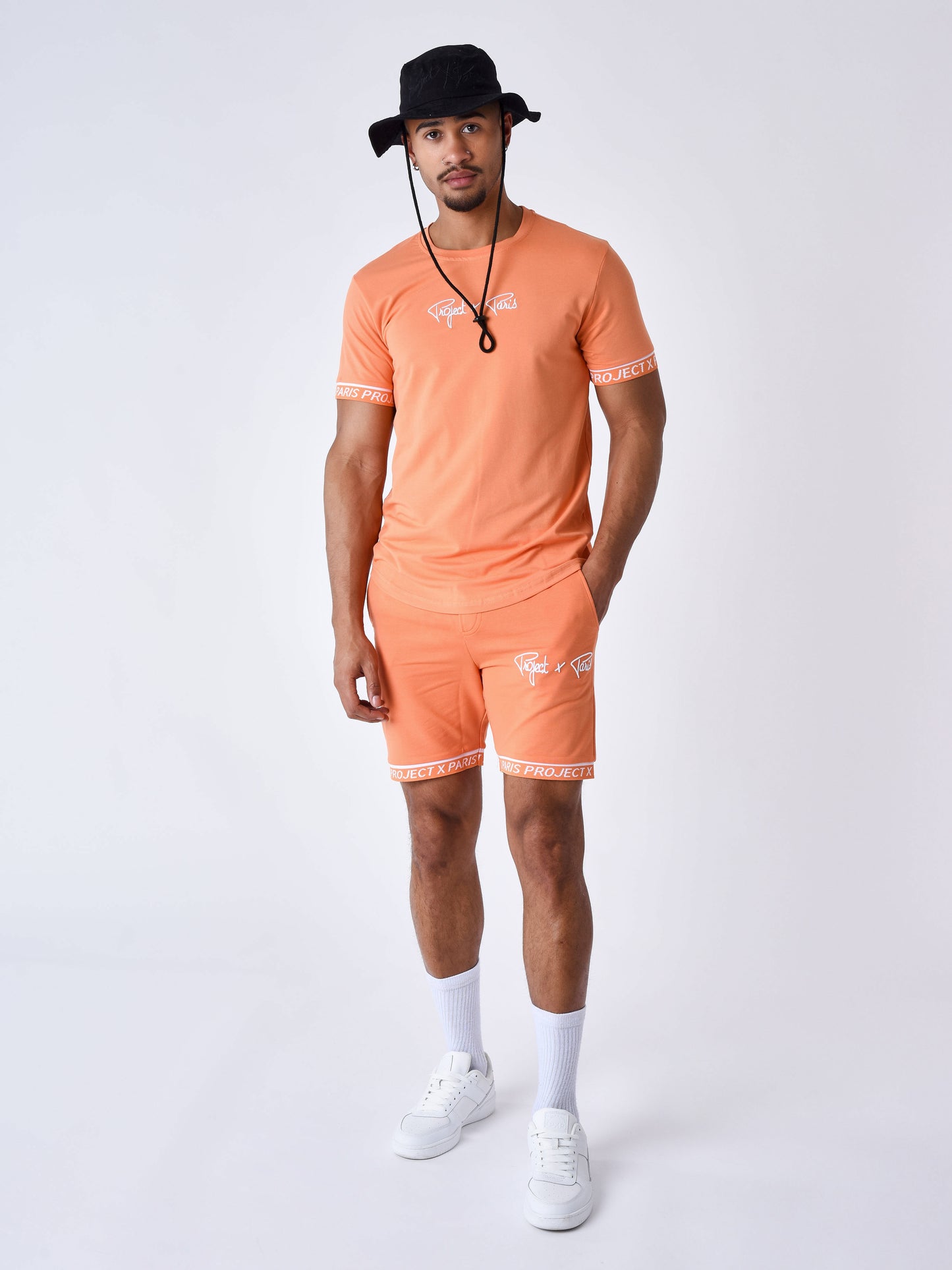 2340022-orange-modelshot