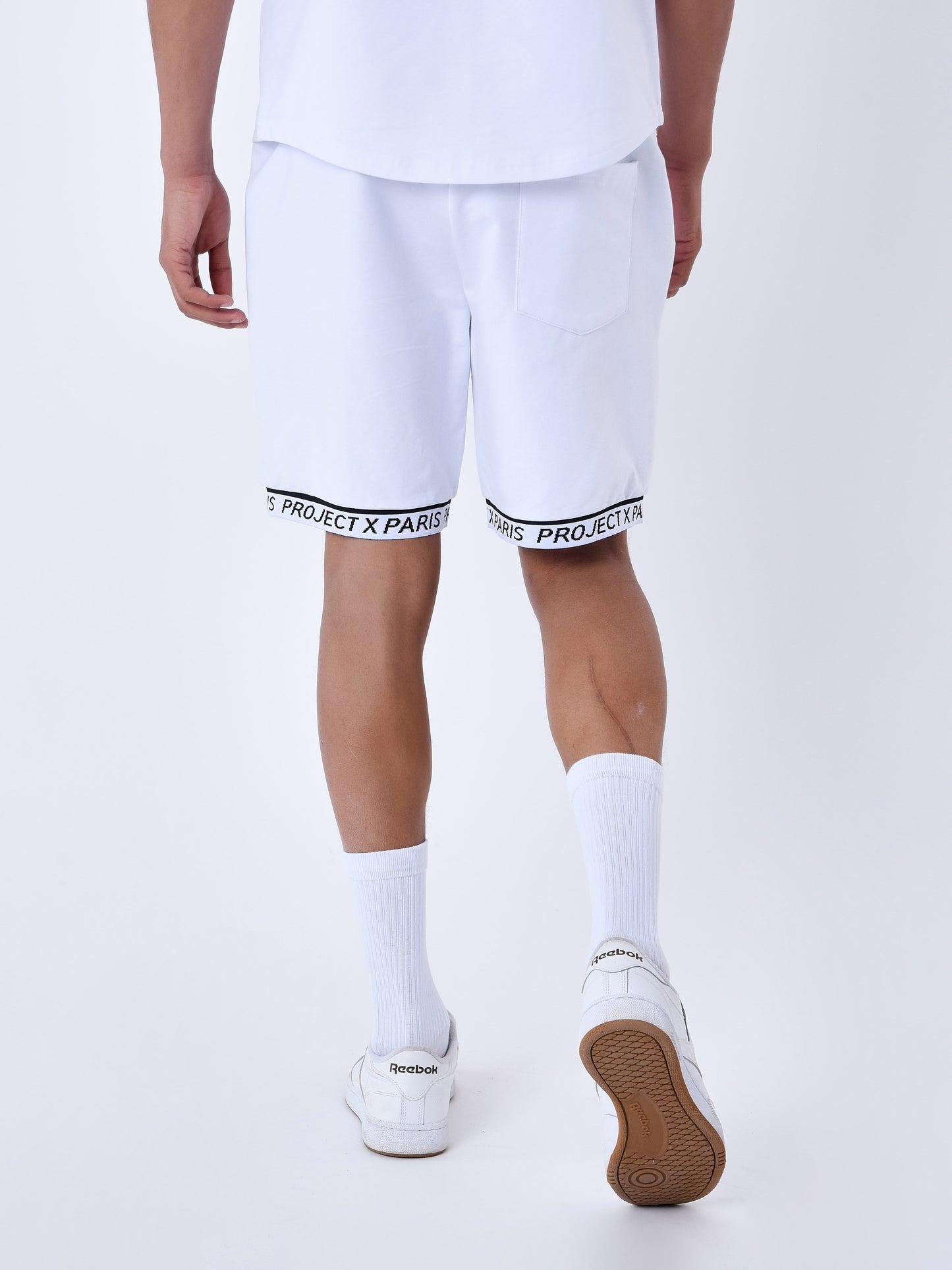 2340022-blanc-modelshot