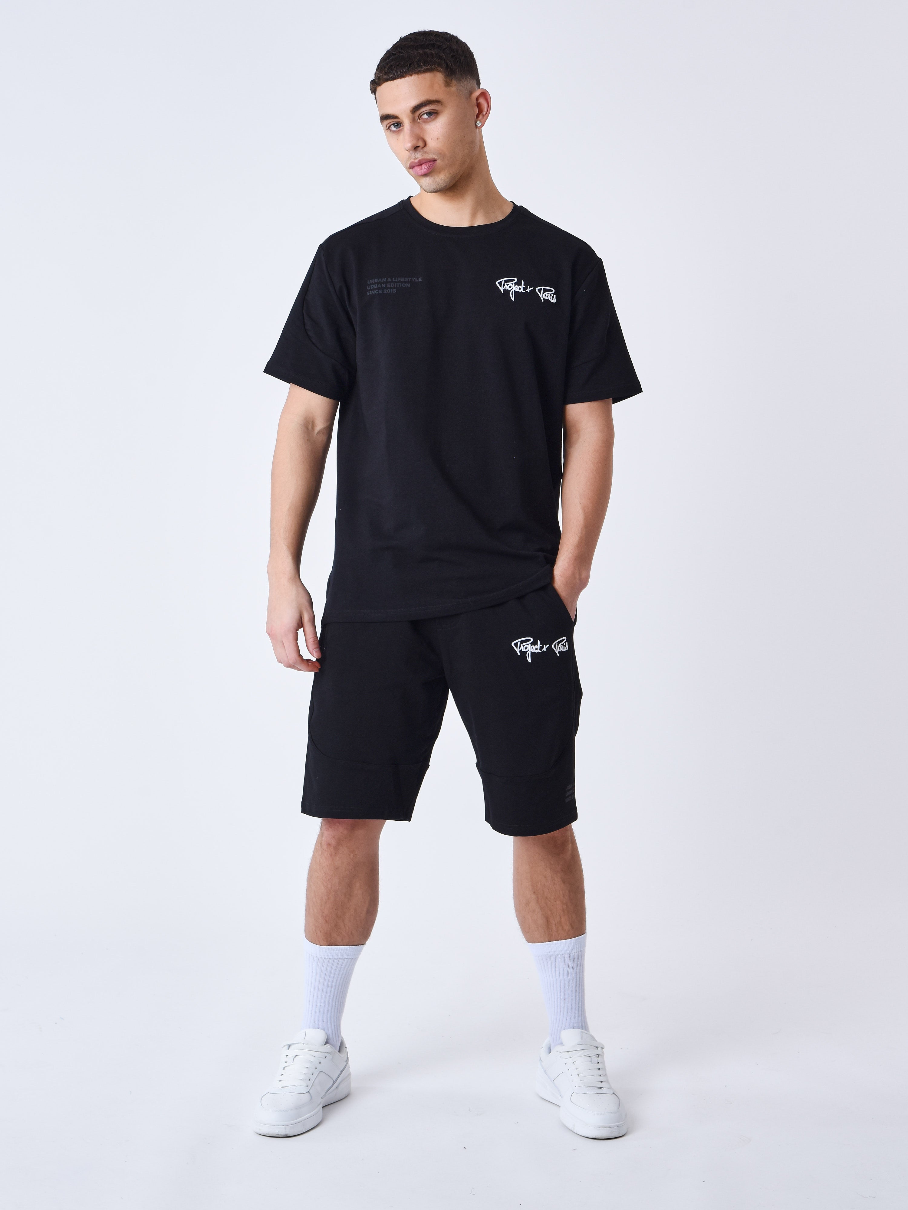 2340023-noir-modelshot