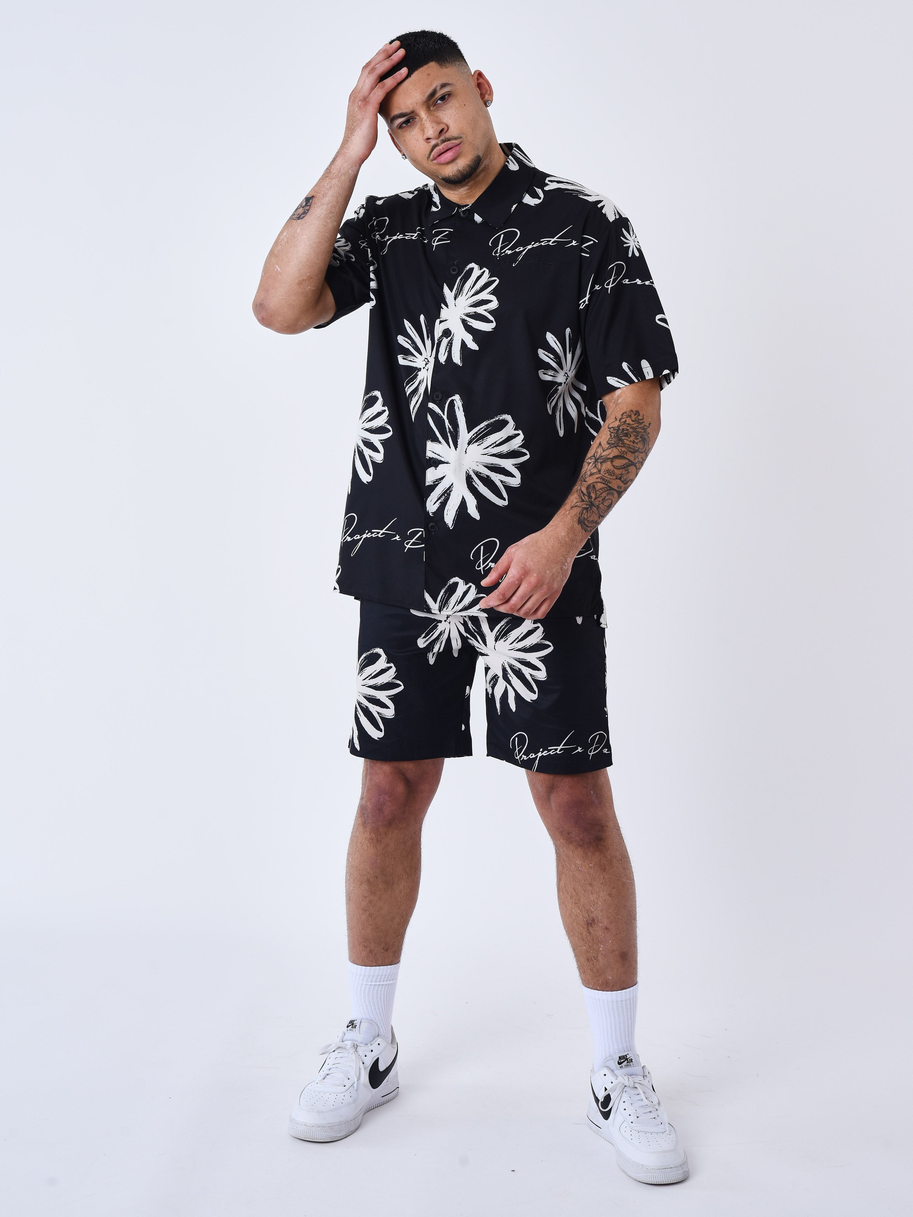 All over floral sketch Shorts-4