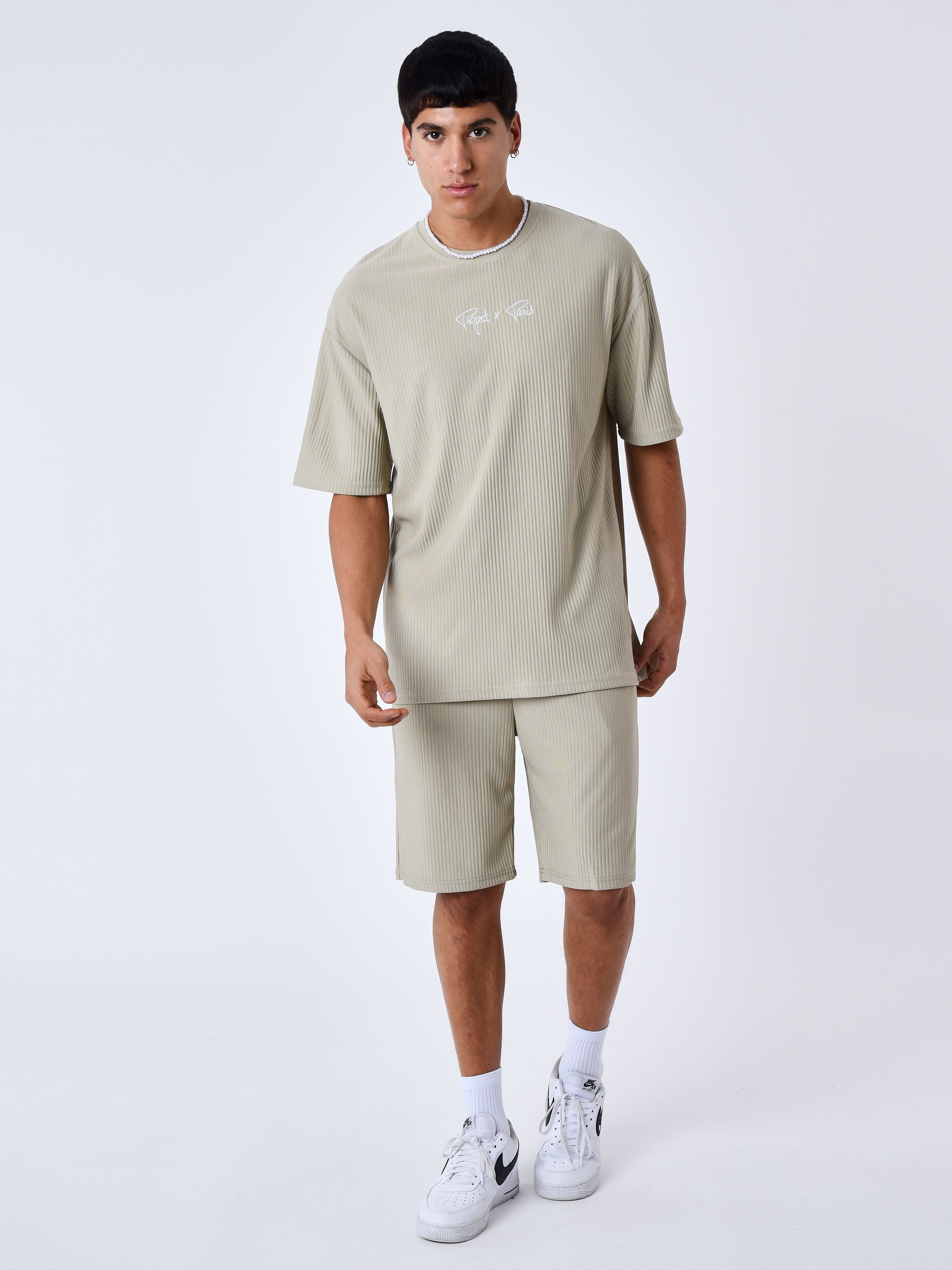 Textured plain shorts-3