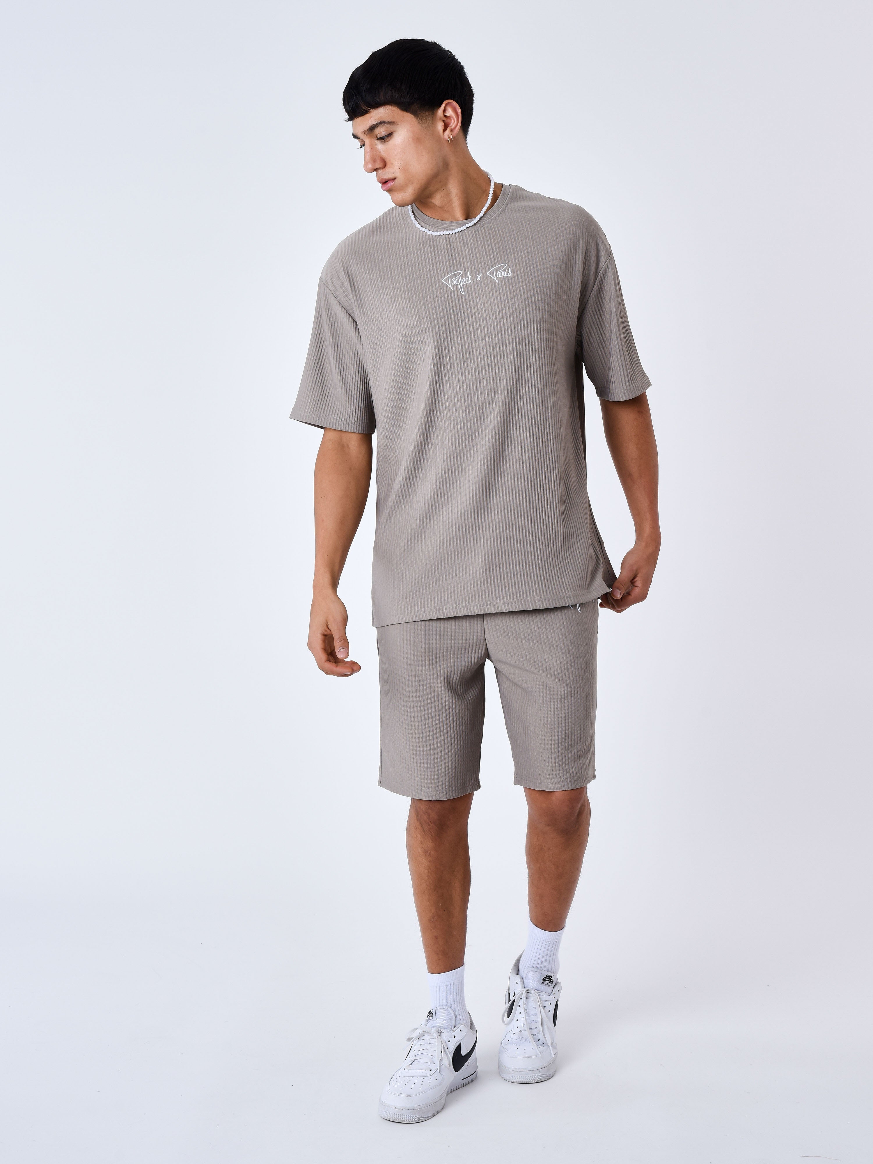 Textured plain shorts-3