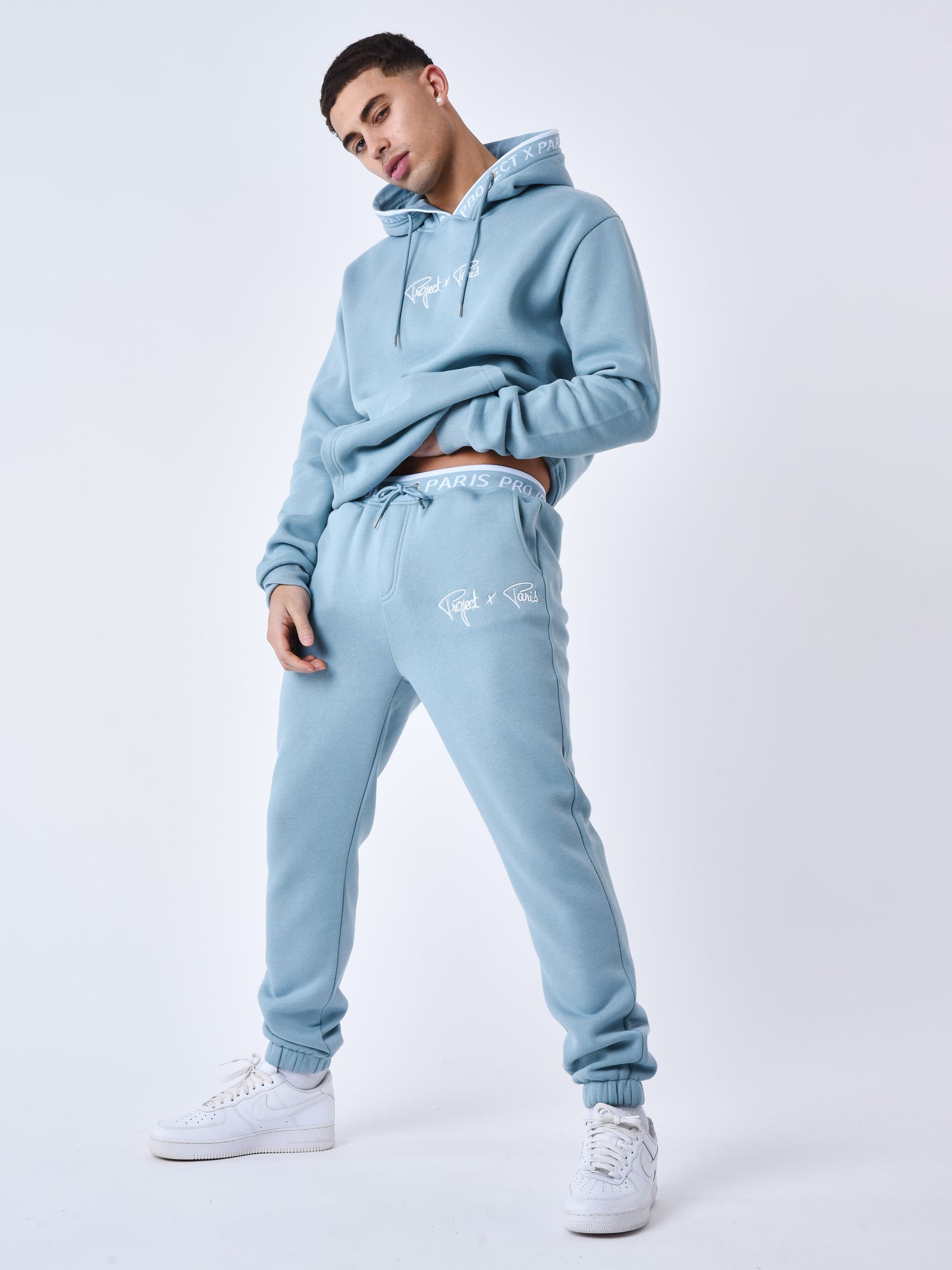 2344006-beige-modelshot
