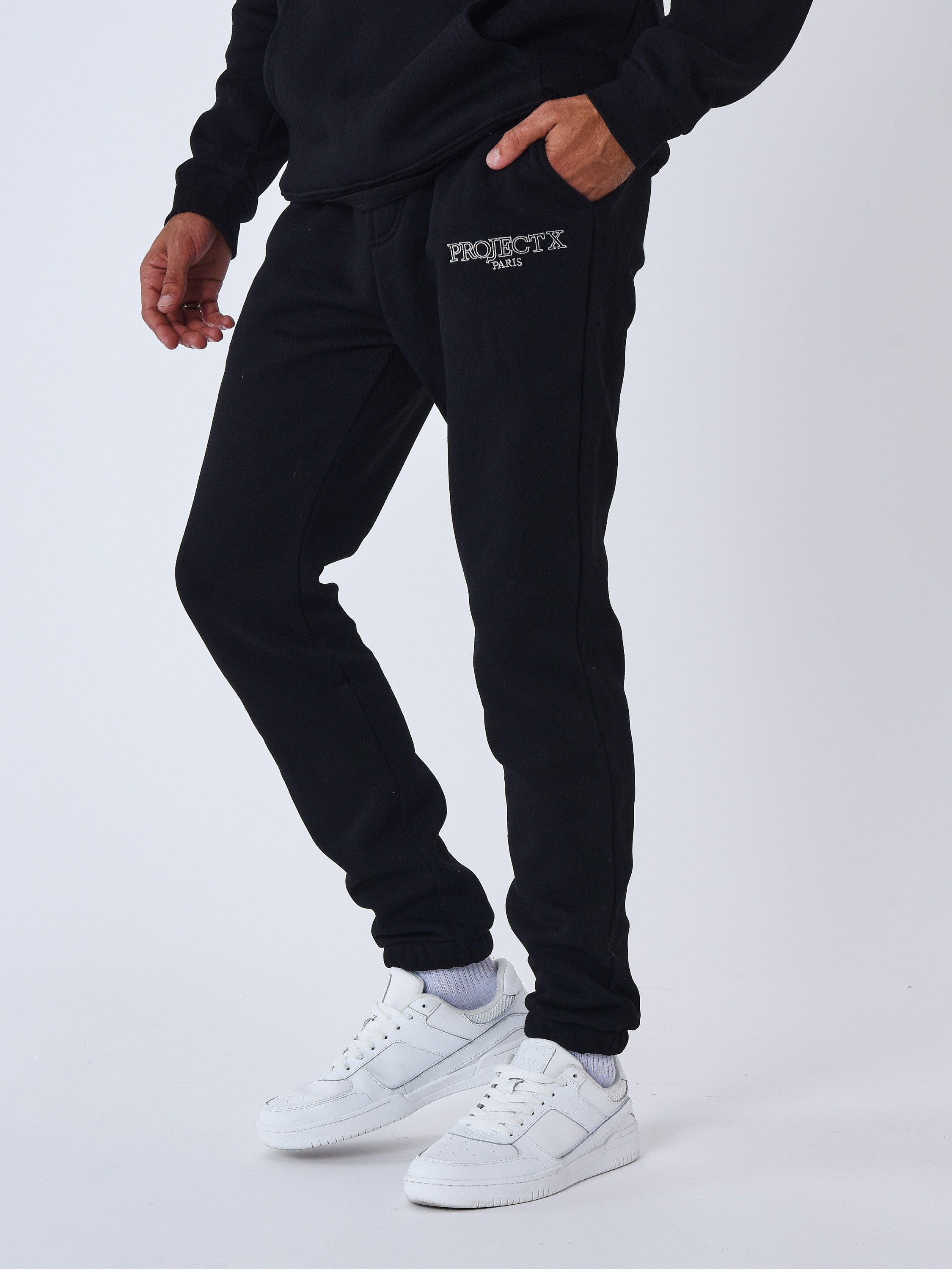 Spodnie dresowe z haftem Contour-4