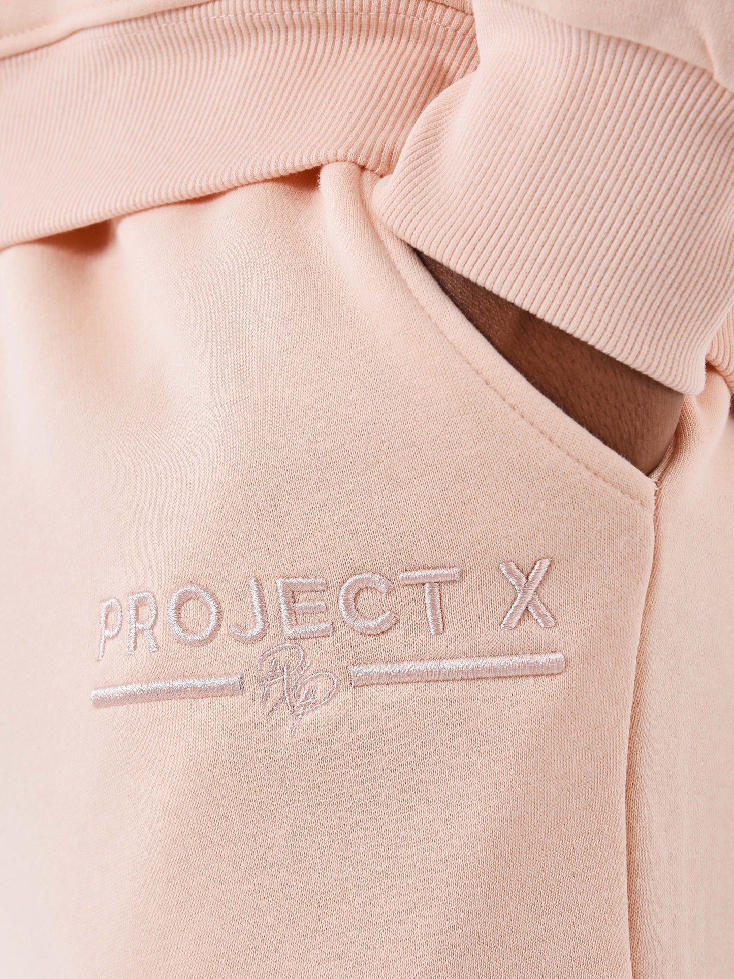 2344039-pale-peach-detailshot