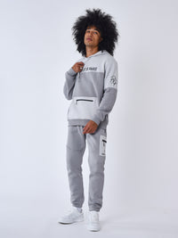 2344043-gris-clair-modelshot