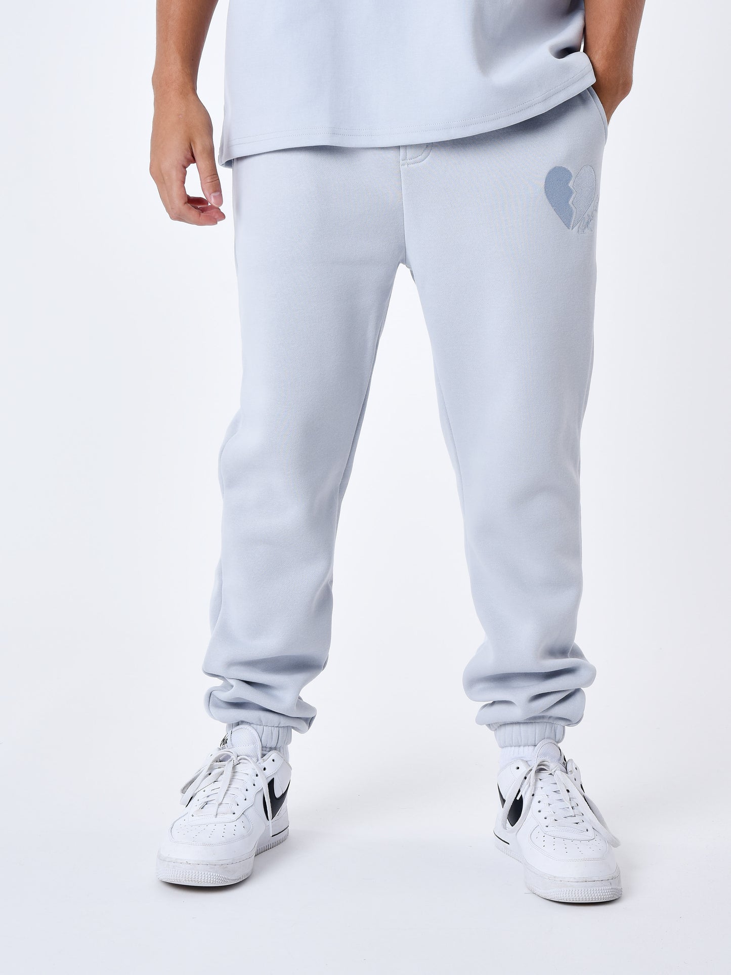 2344045-bleu-glacier