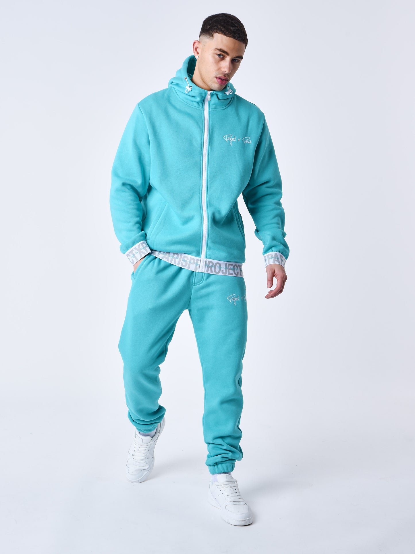 2344104-cyan
