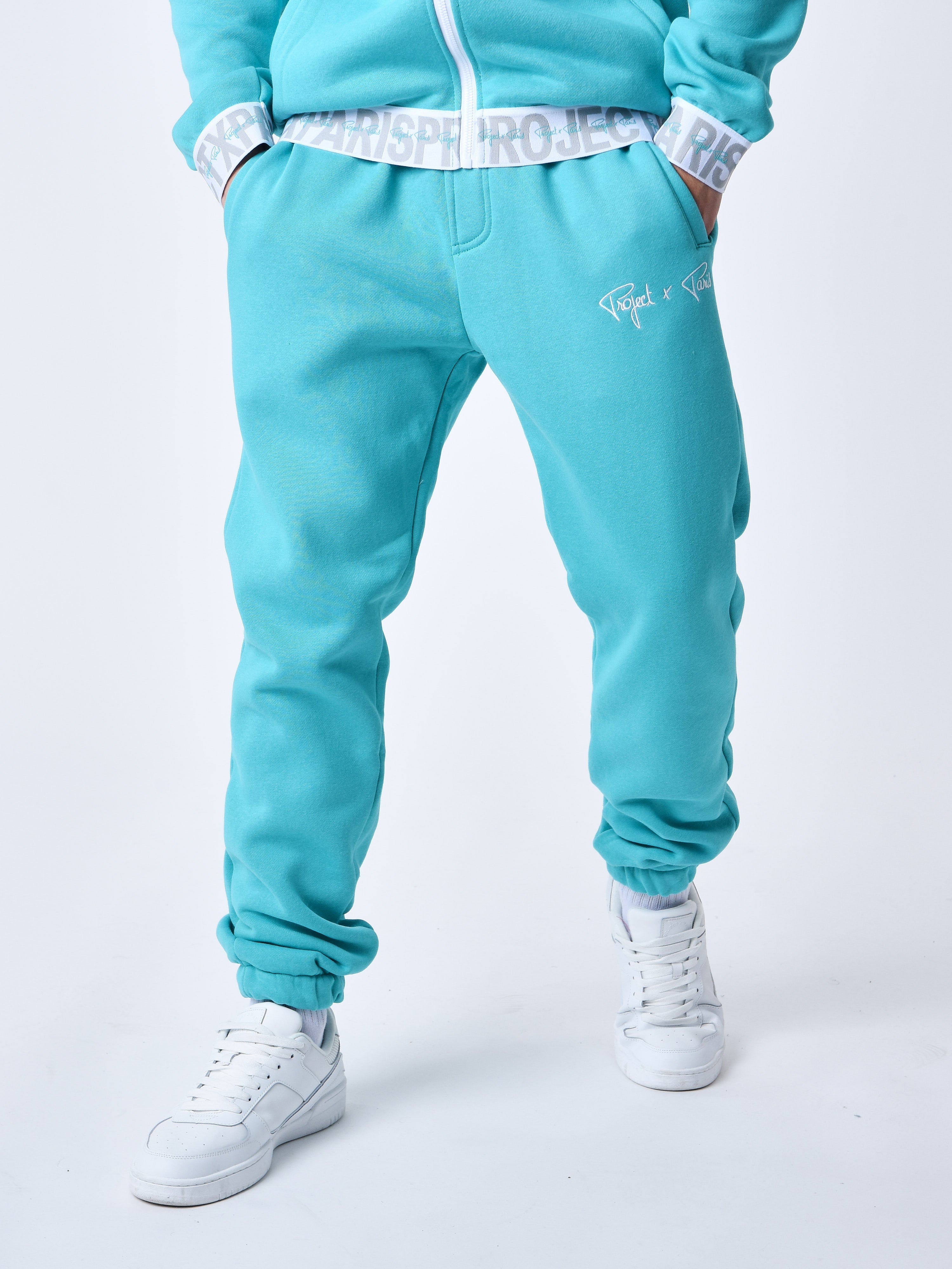2344104-cyan