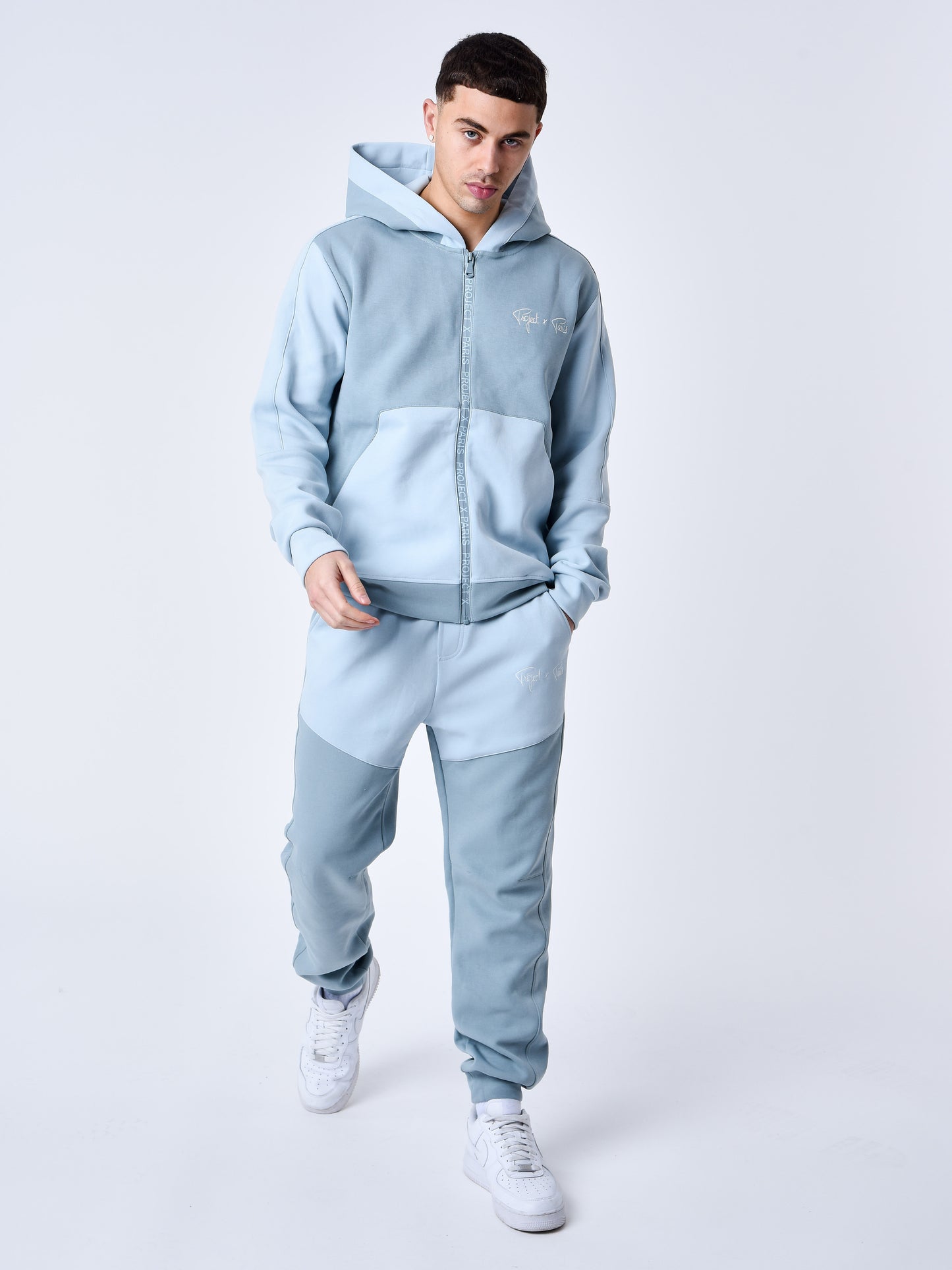 2344108-bleu-gris