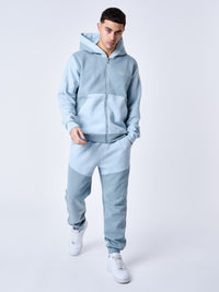 2344108-bleu-gris-modelshot