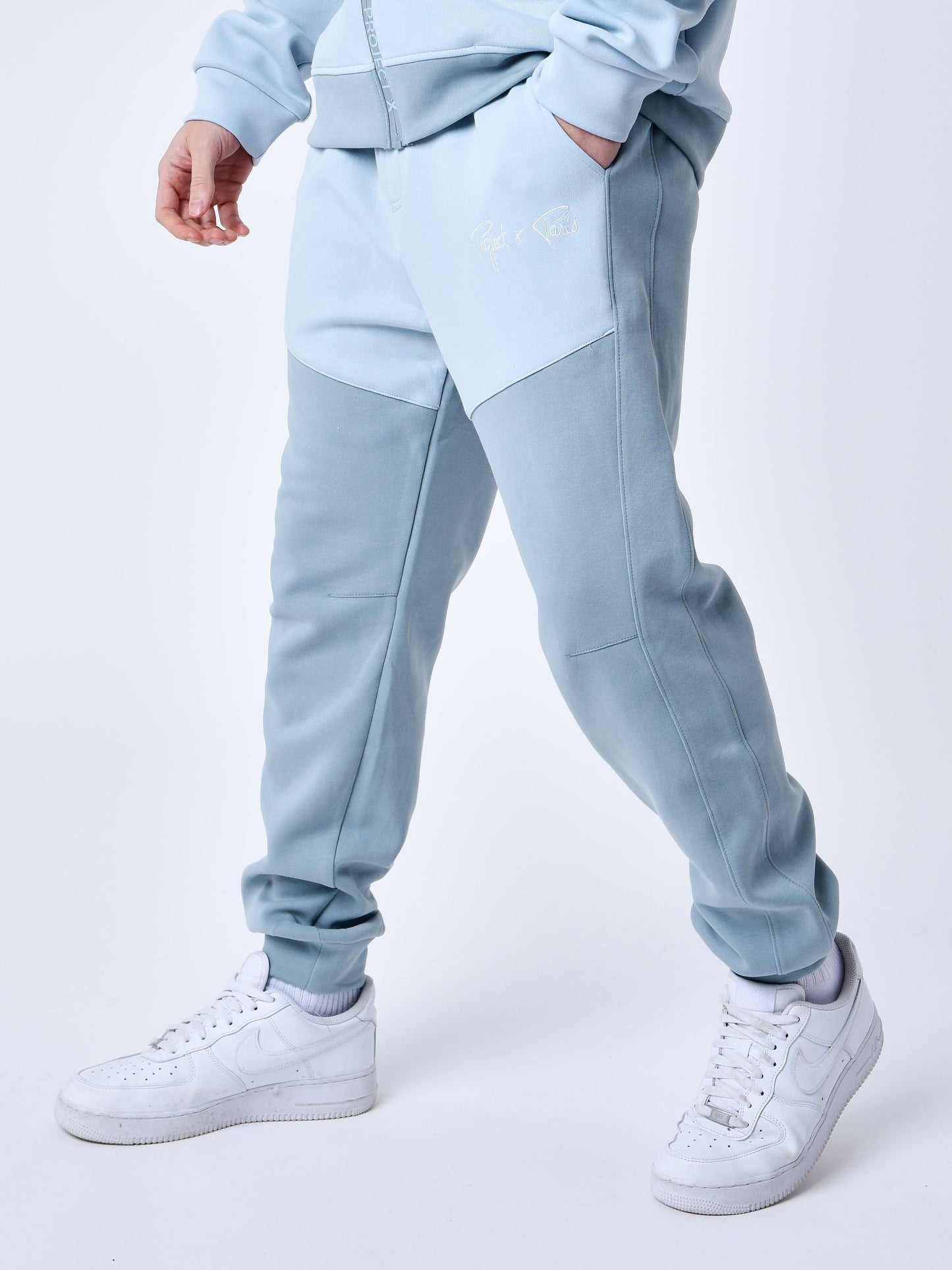 2344108-bleu-gris