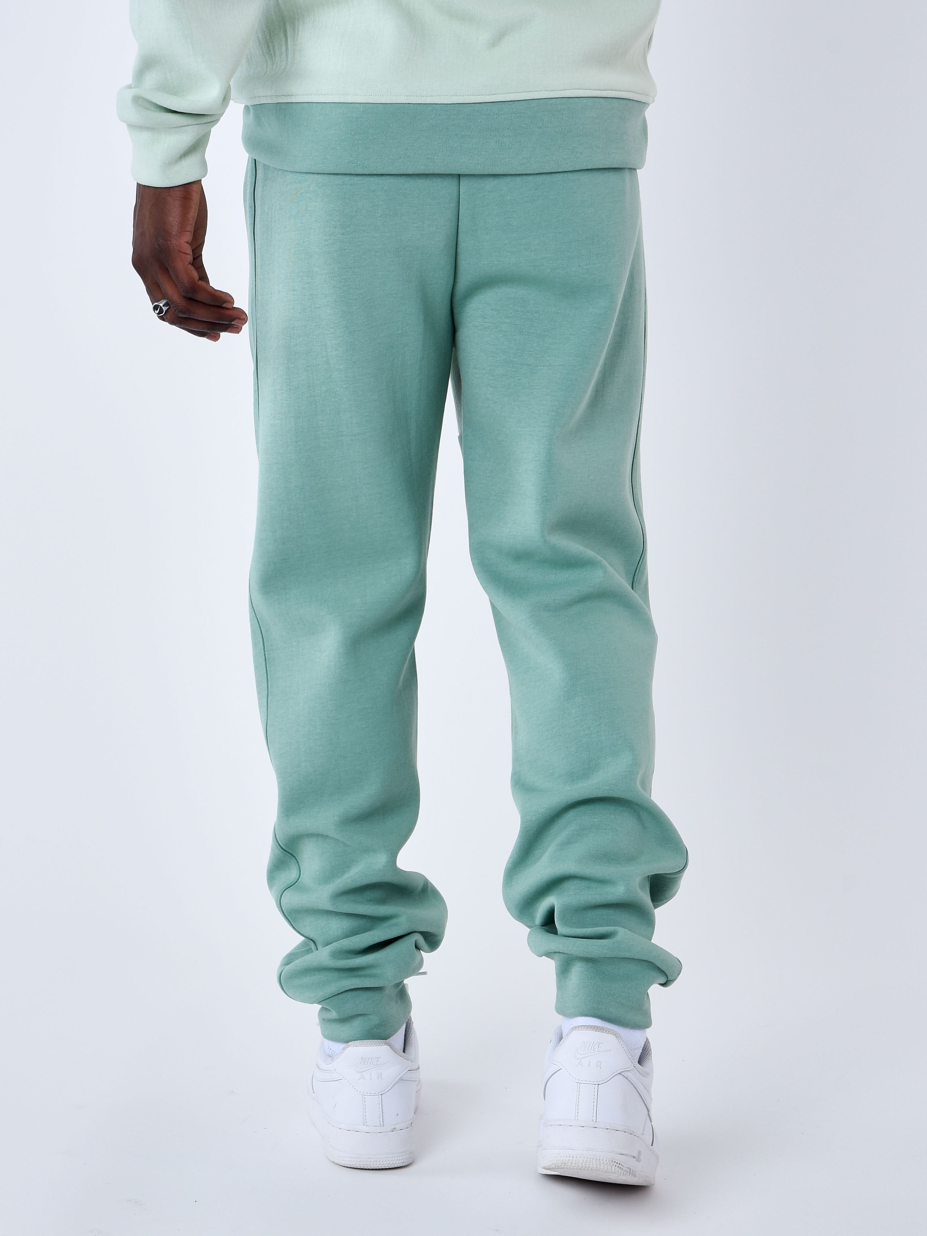 2344108-creme-de-menthe