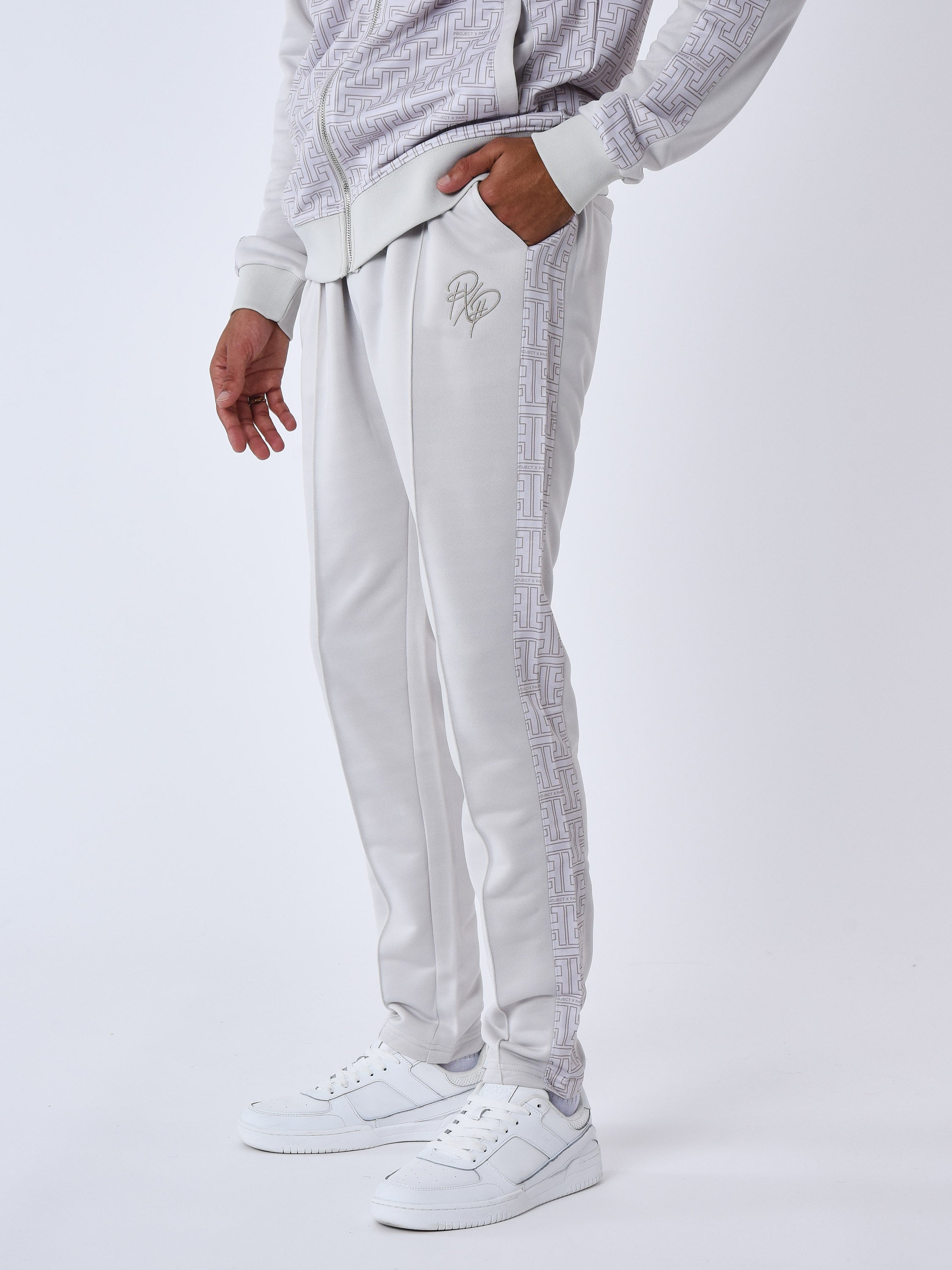 Band jogging bottoms all over labyrinth-4