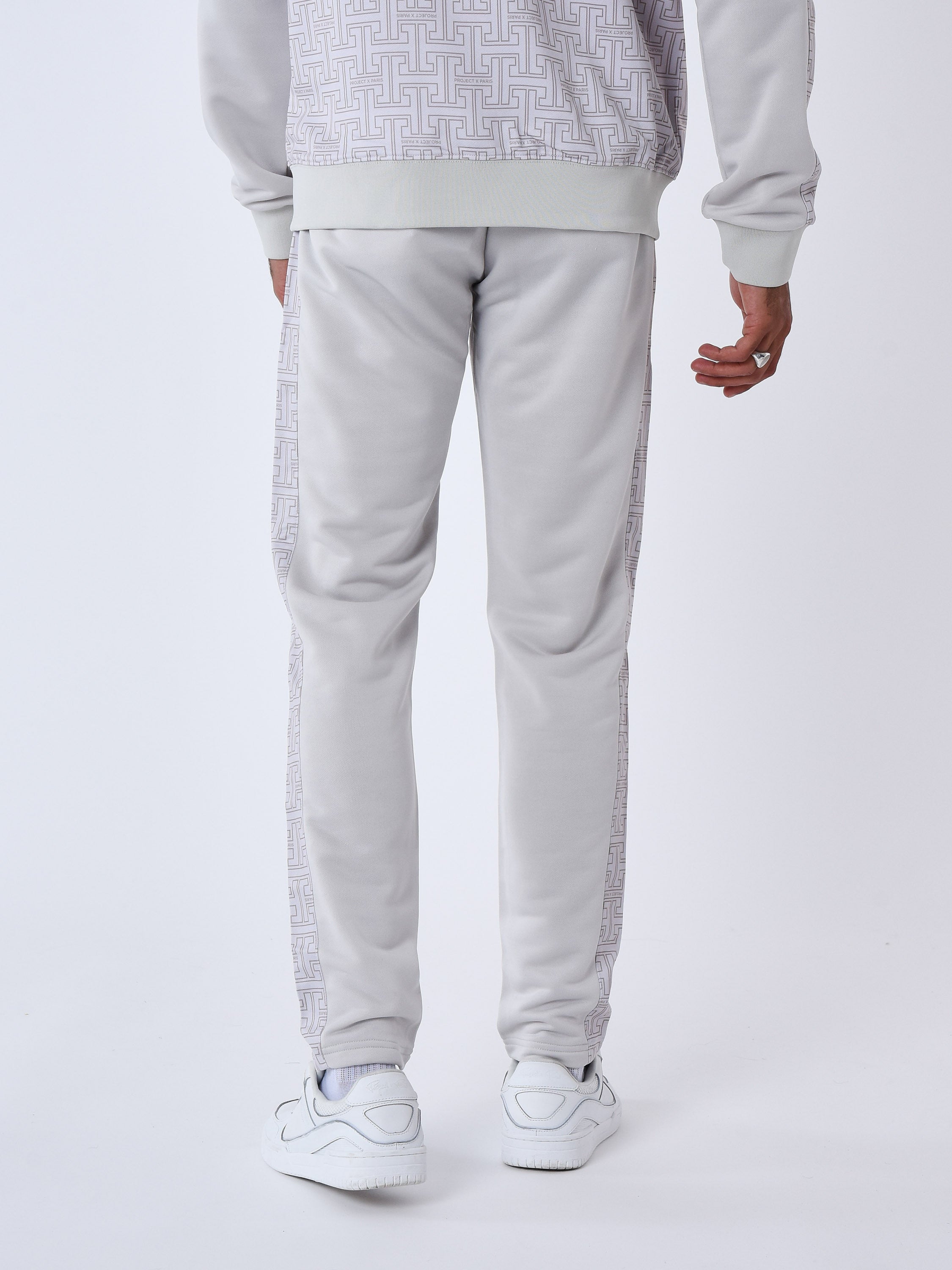 Band jogging bottoms all over labyrinth-2