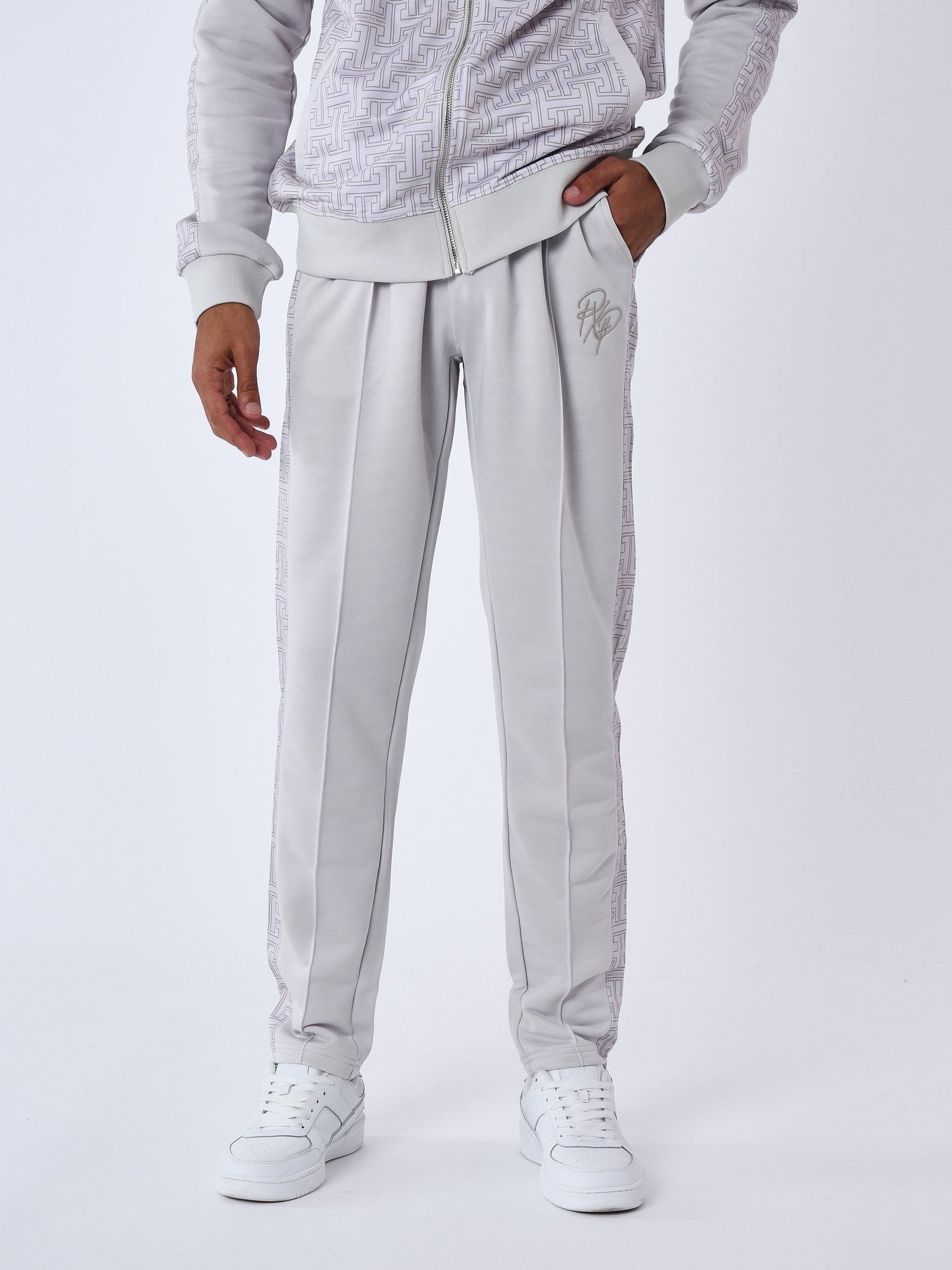 Band jogging bottoms all over labyrinth-3