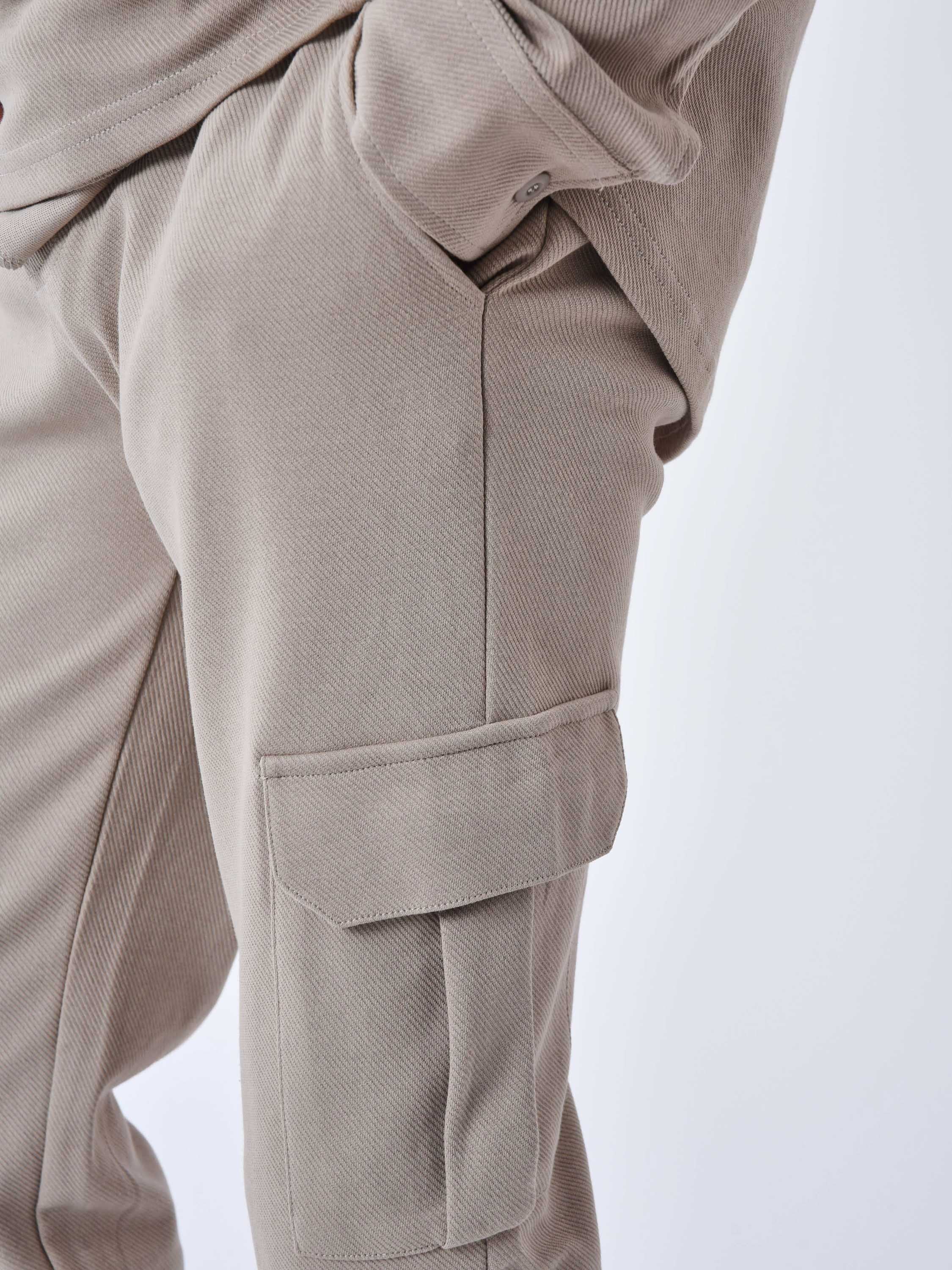 Textured cargo pockets-4