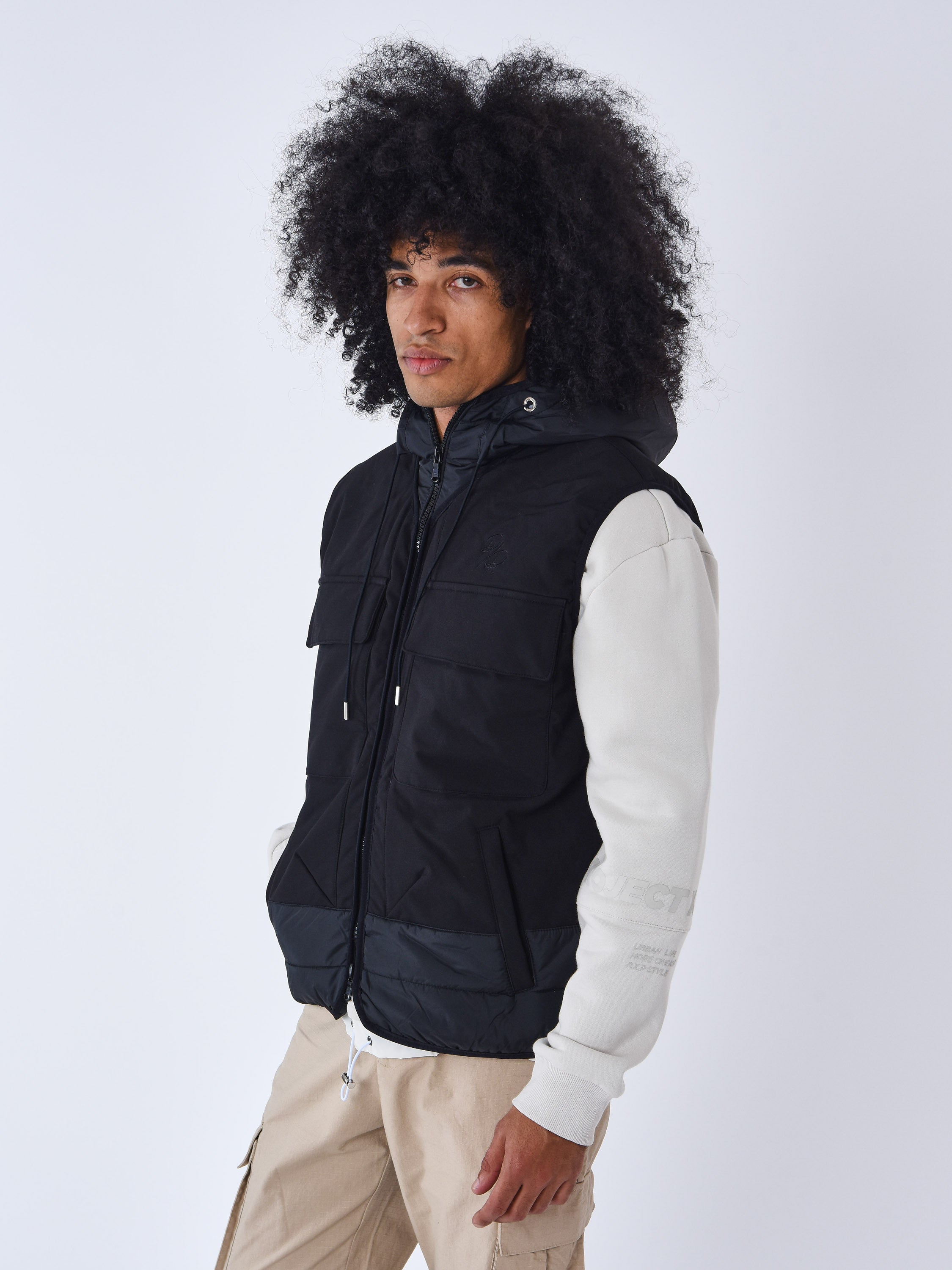 Two-tone sleeveless puffer jacket-4