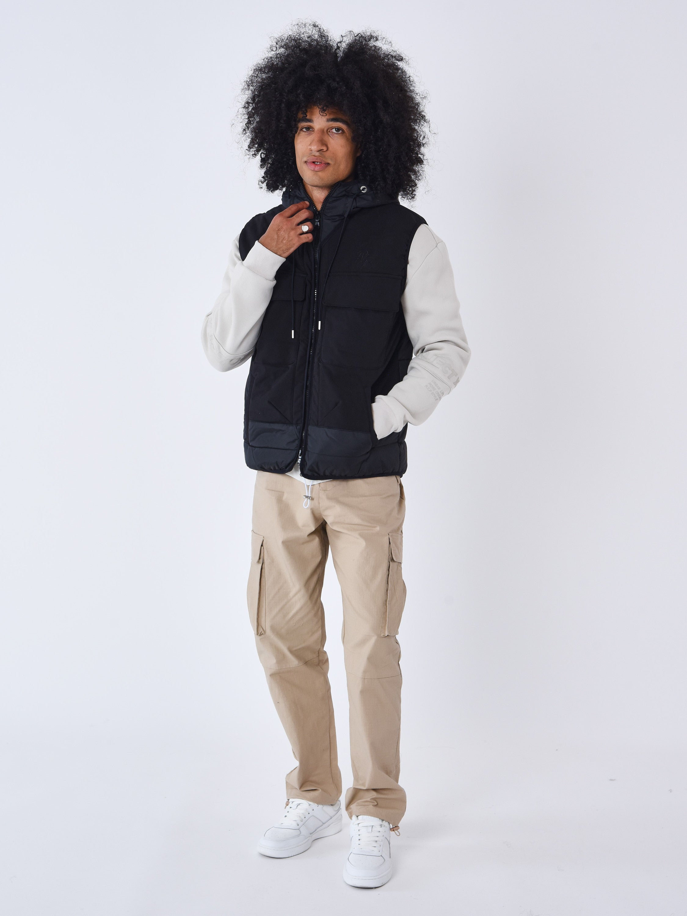 Two-tone sleeveless puffer jacket-3