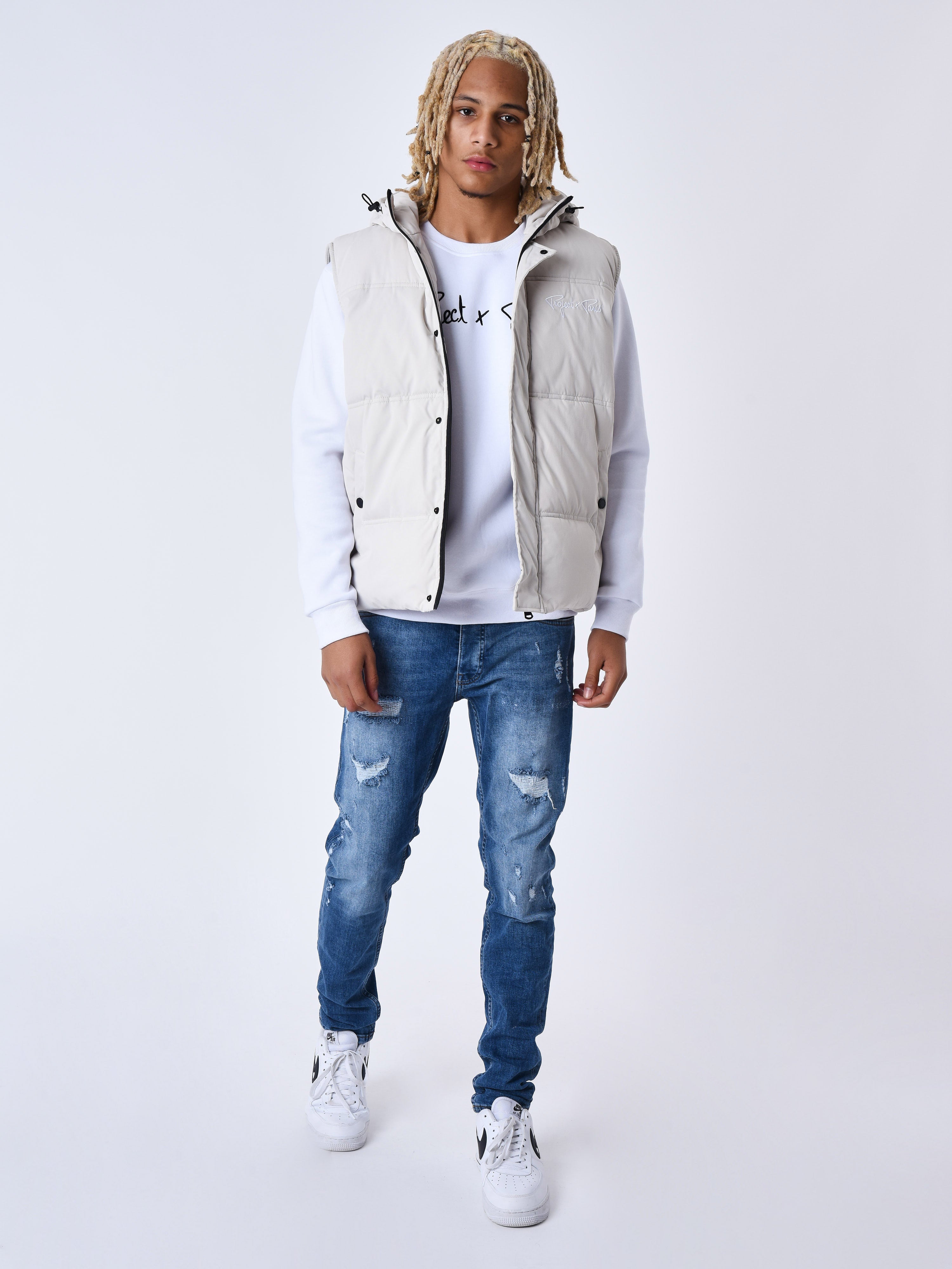 Sleeveless quilted jacket with hood-3