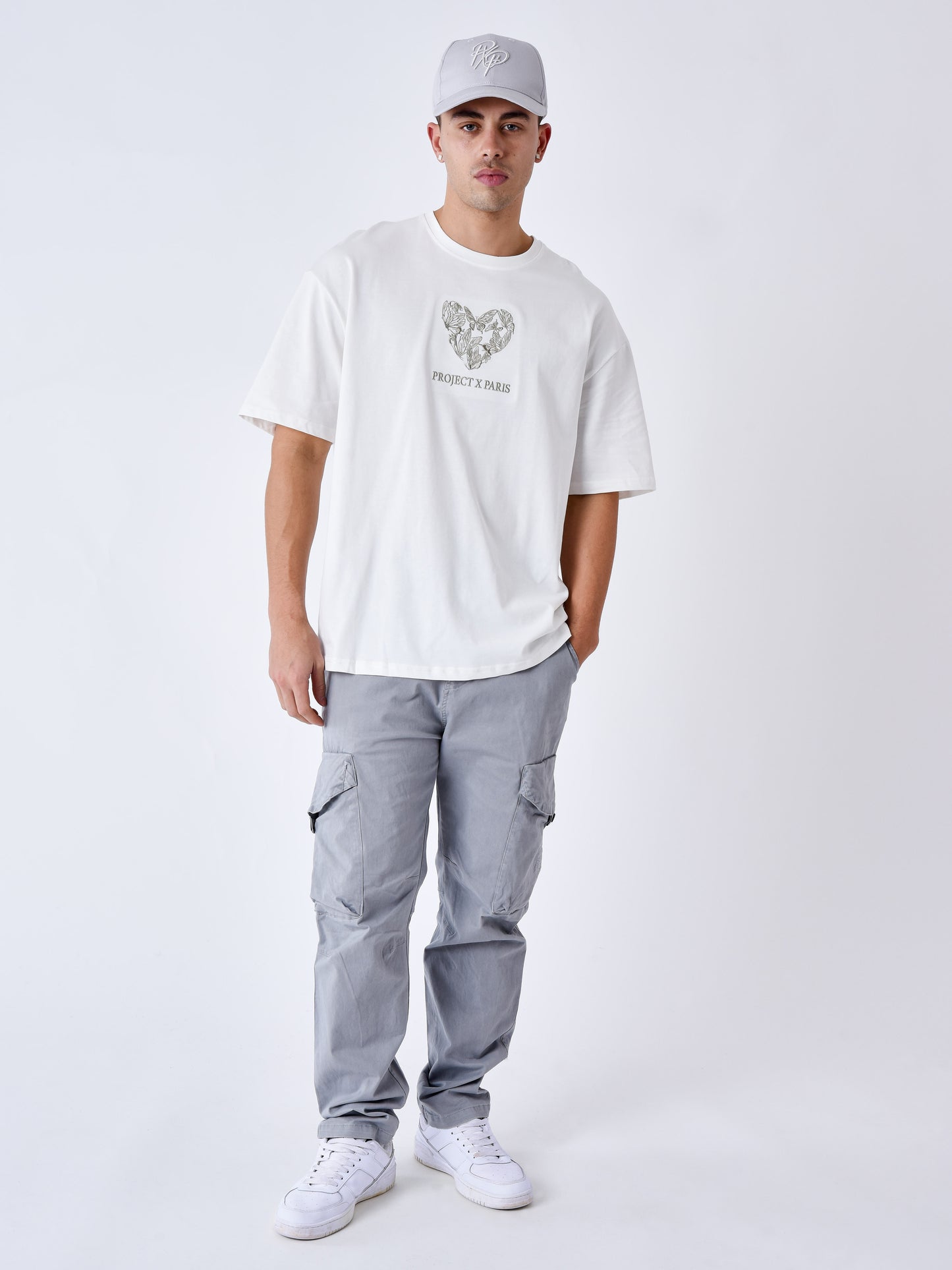 2410081-blanc-casse-modelshot
