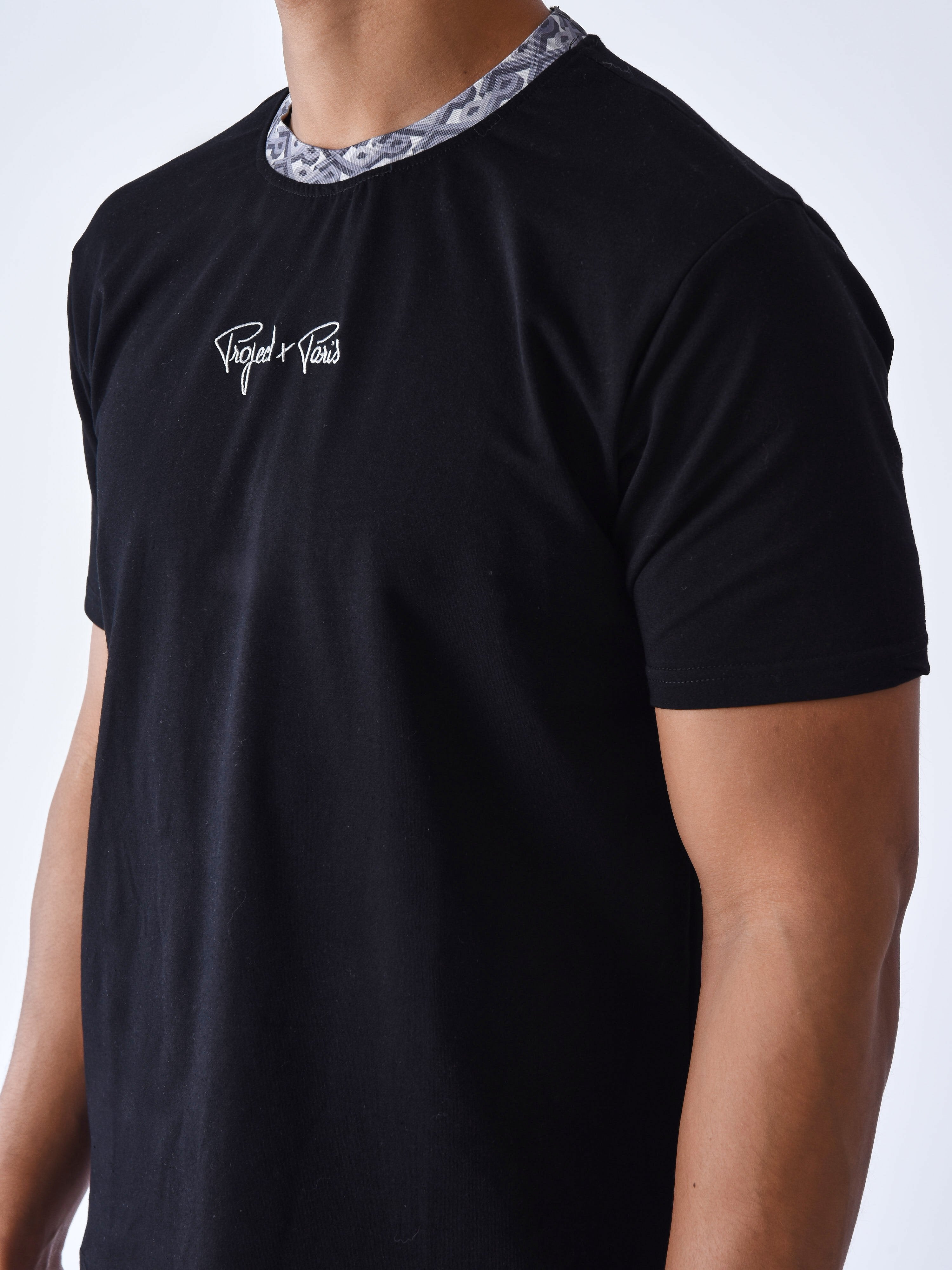T-shirt classique col Graphic Gaze-4