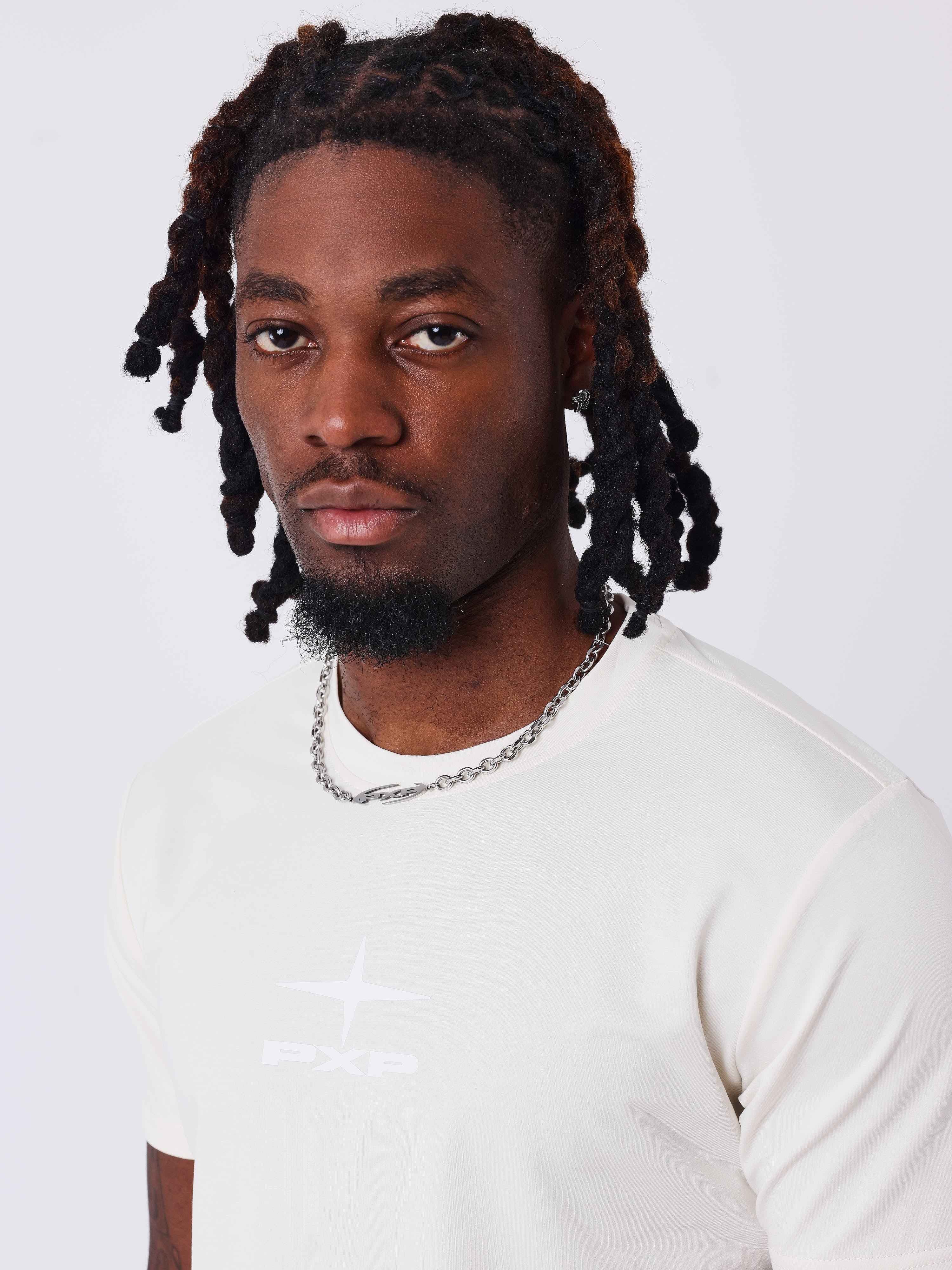 T-shirt corte Essentials