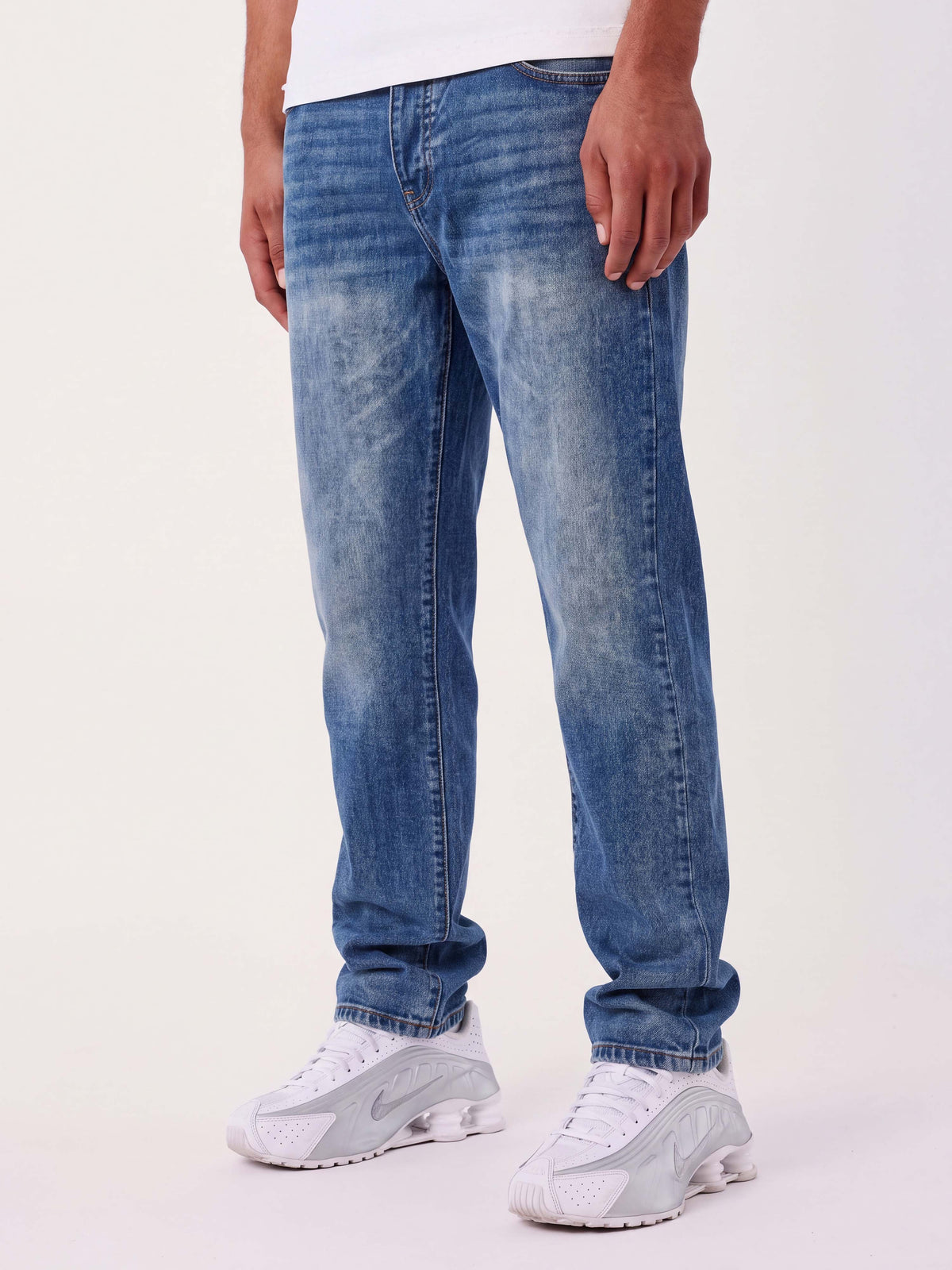 Jeans mit geradem Schnitt und Waschung Blau – 2