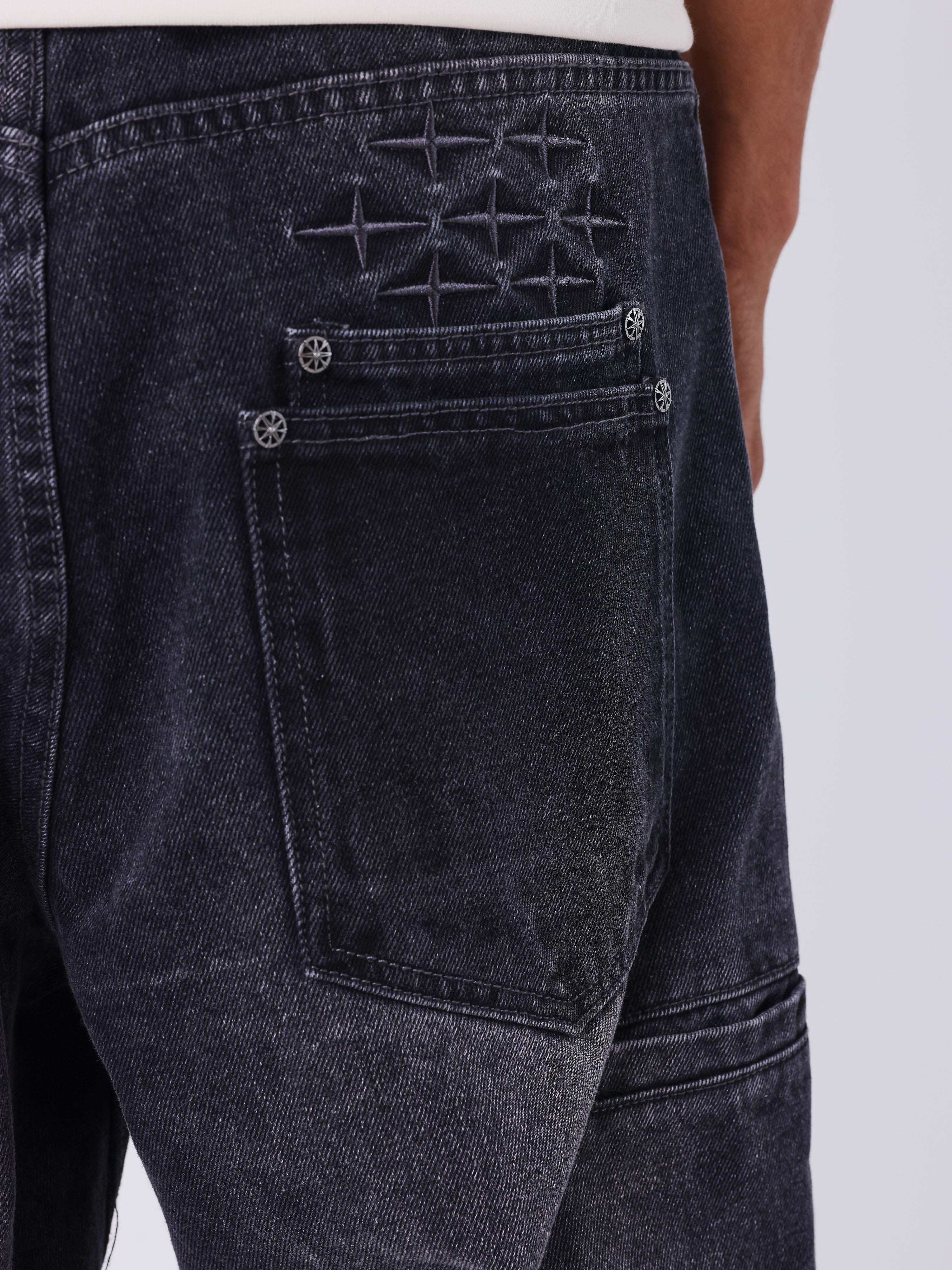 Calça larga em denim preto com costuras Polaris-5