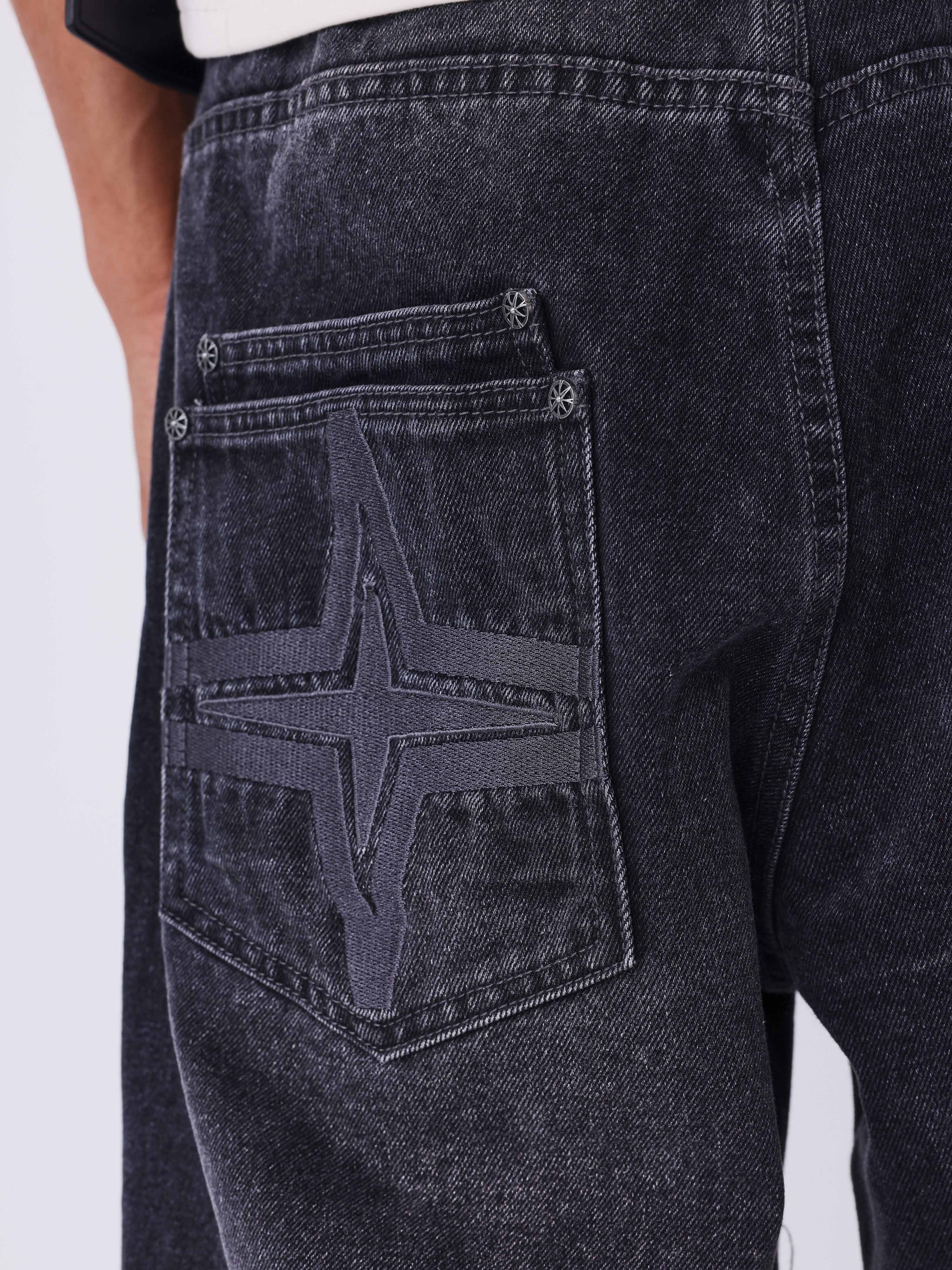Calça larga em denim preto com costuras Polaris-4