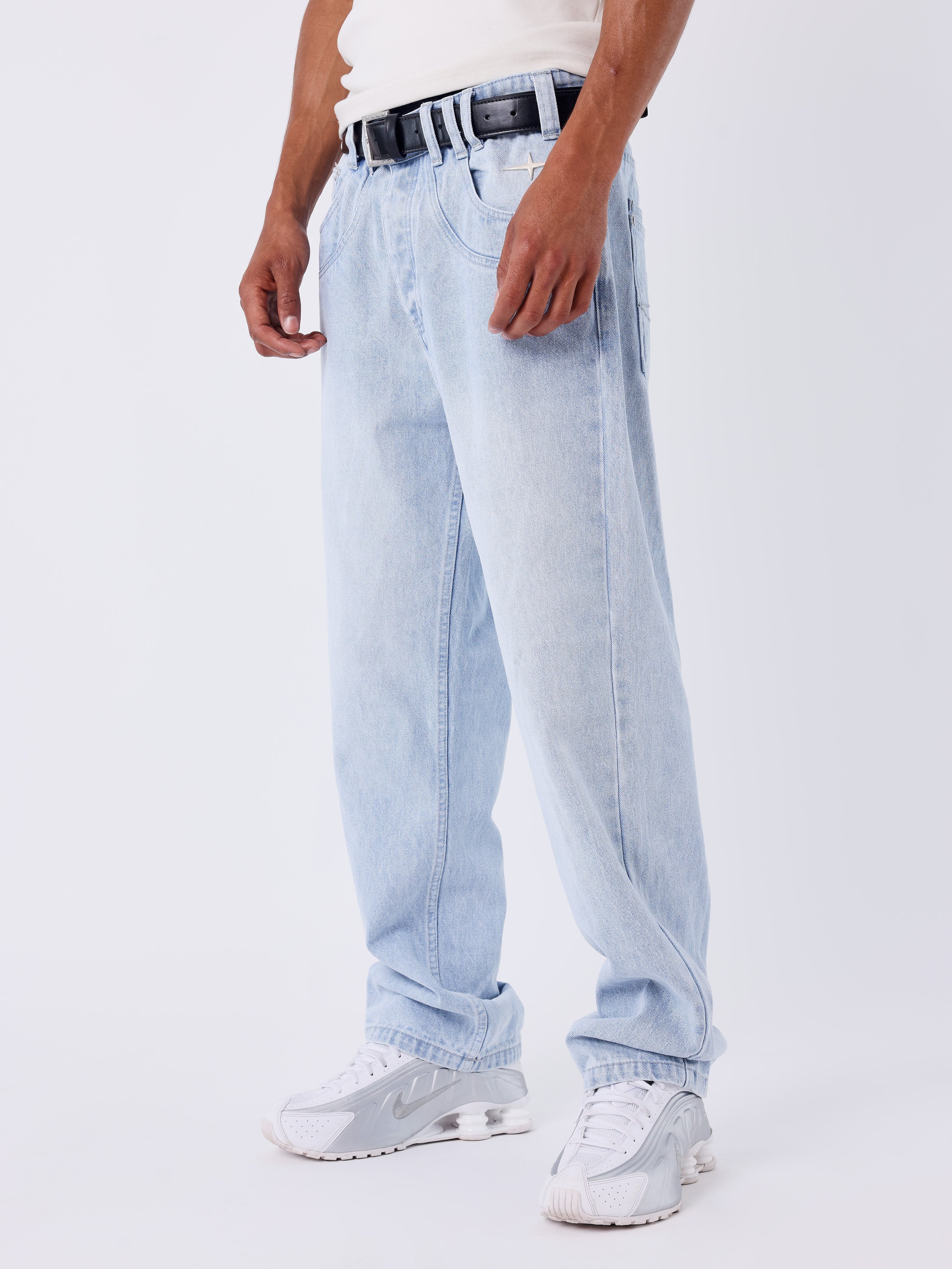 Jeans reto em denim azul claro desbotado-3