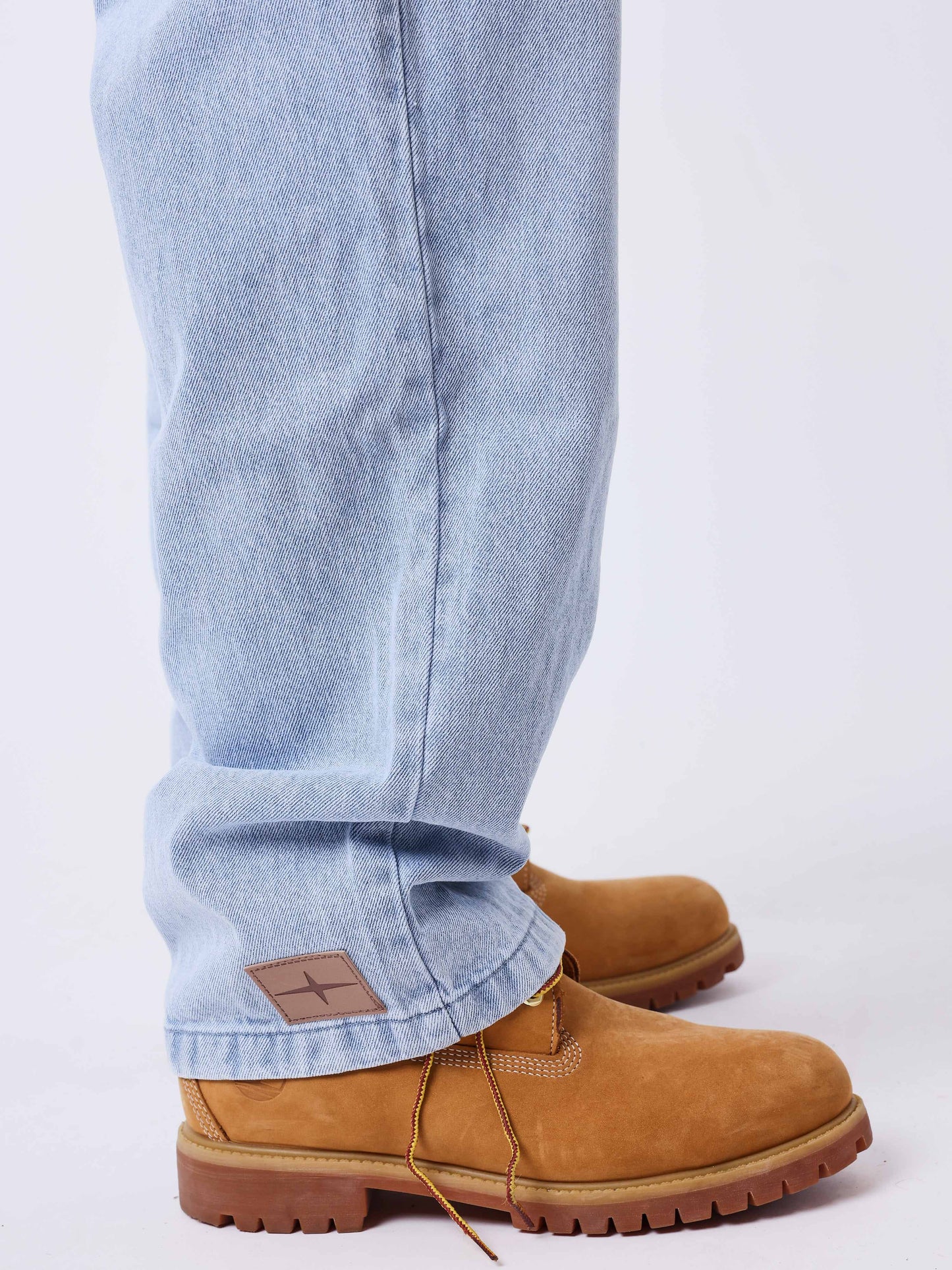 Pantalón baggy de denim azul lavado