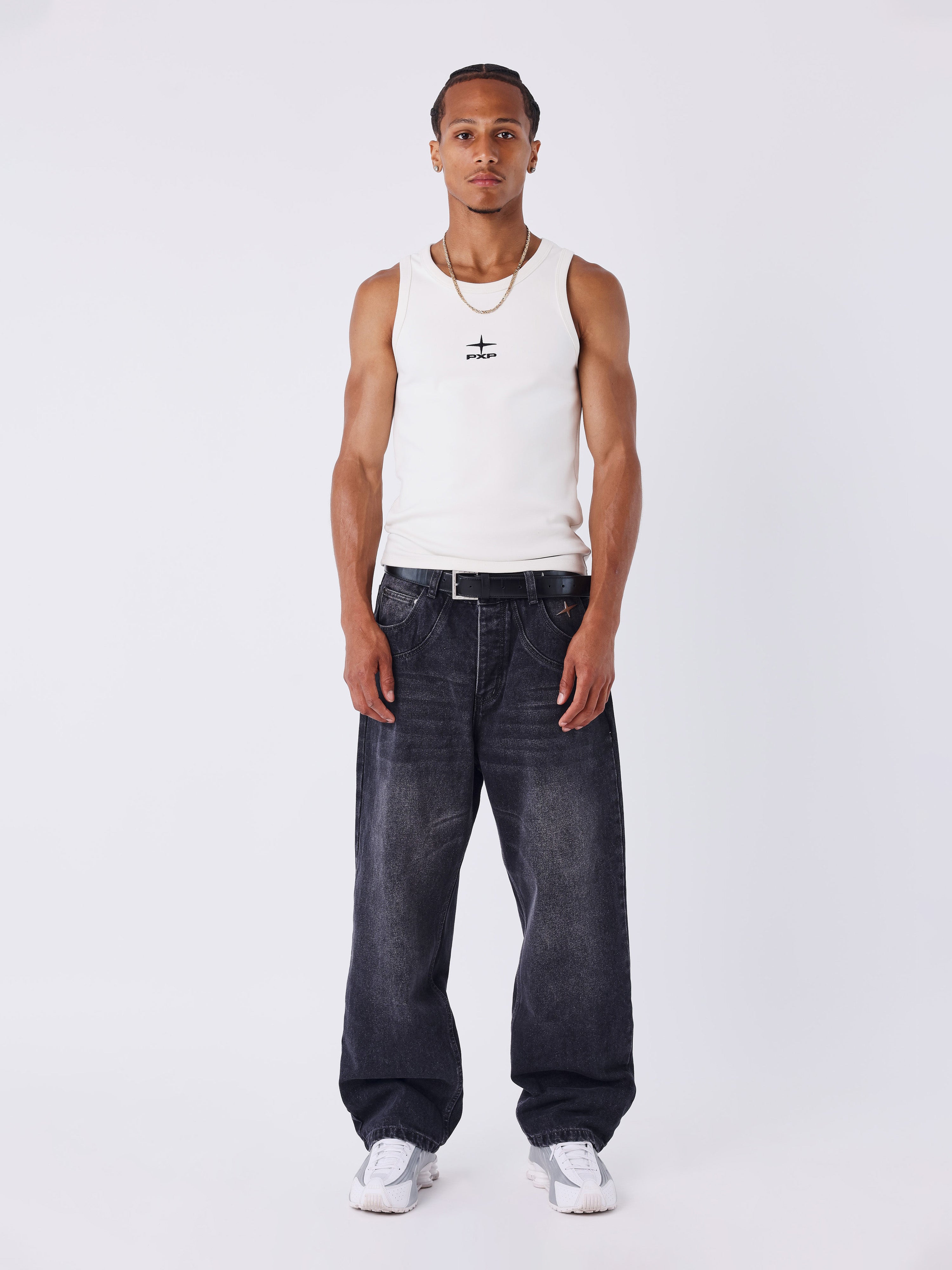 Baggyjeans i svart tvättad denim-1