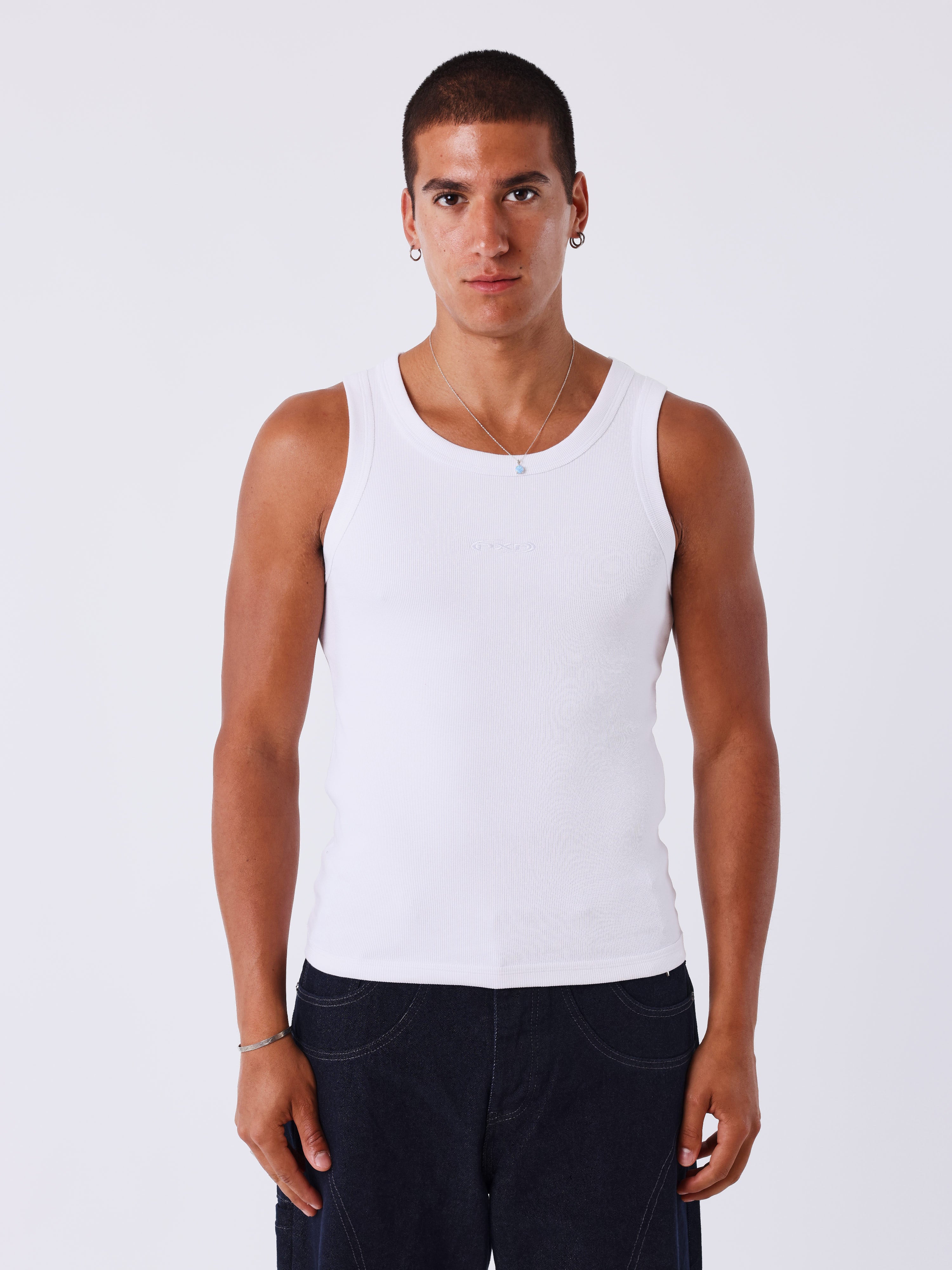 Camiseta sin mangas fit-1
