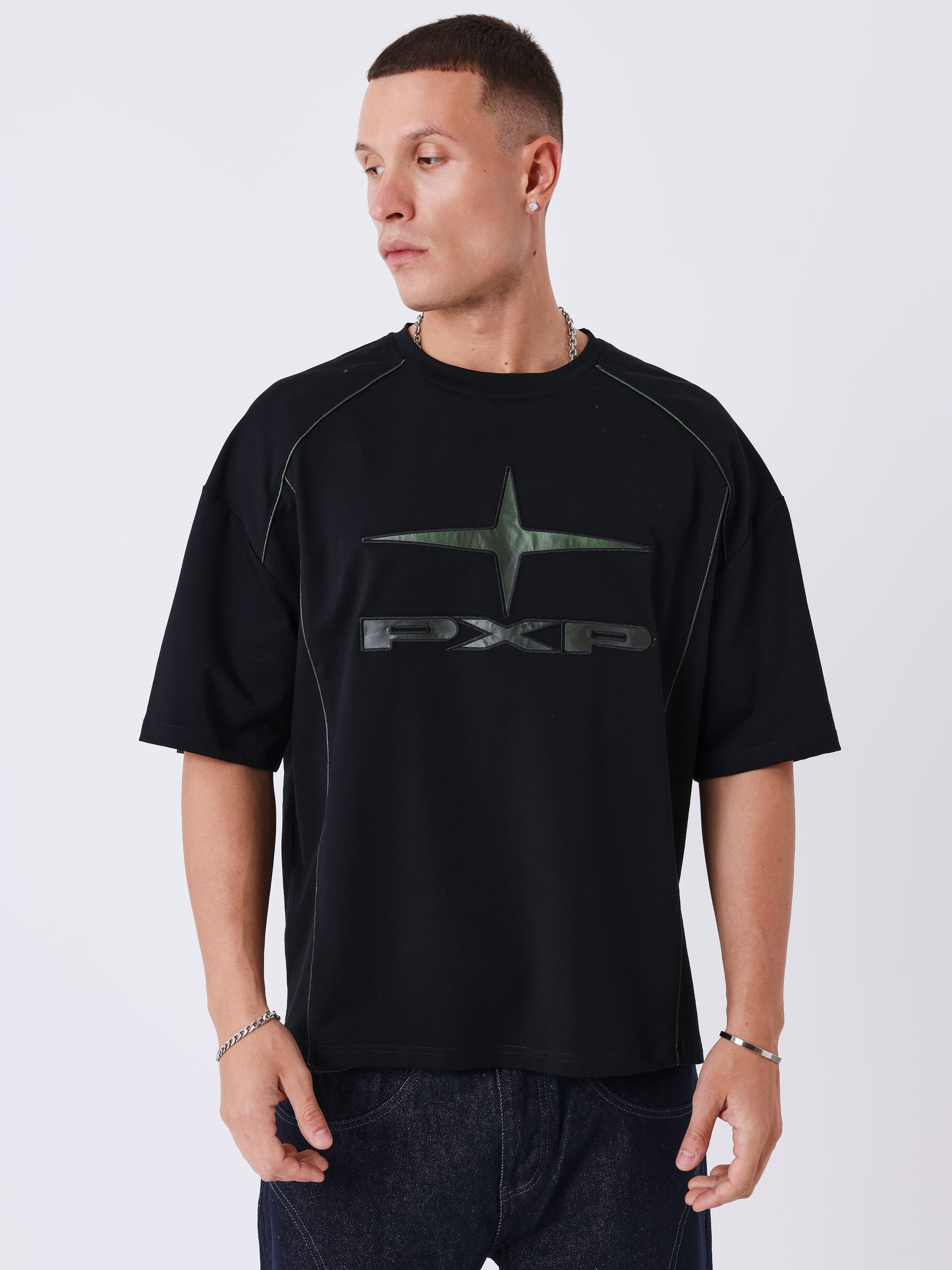 Camiseta con logo termorreactivo-1