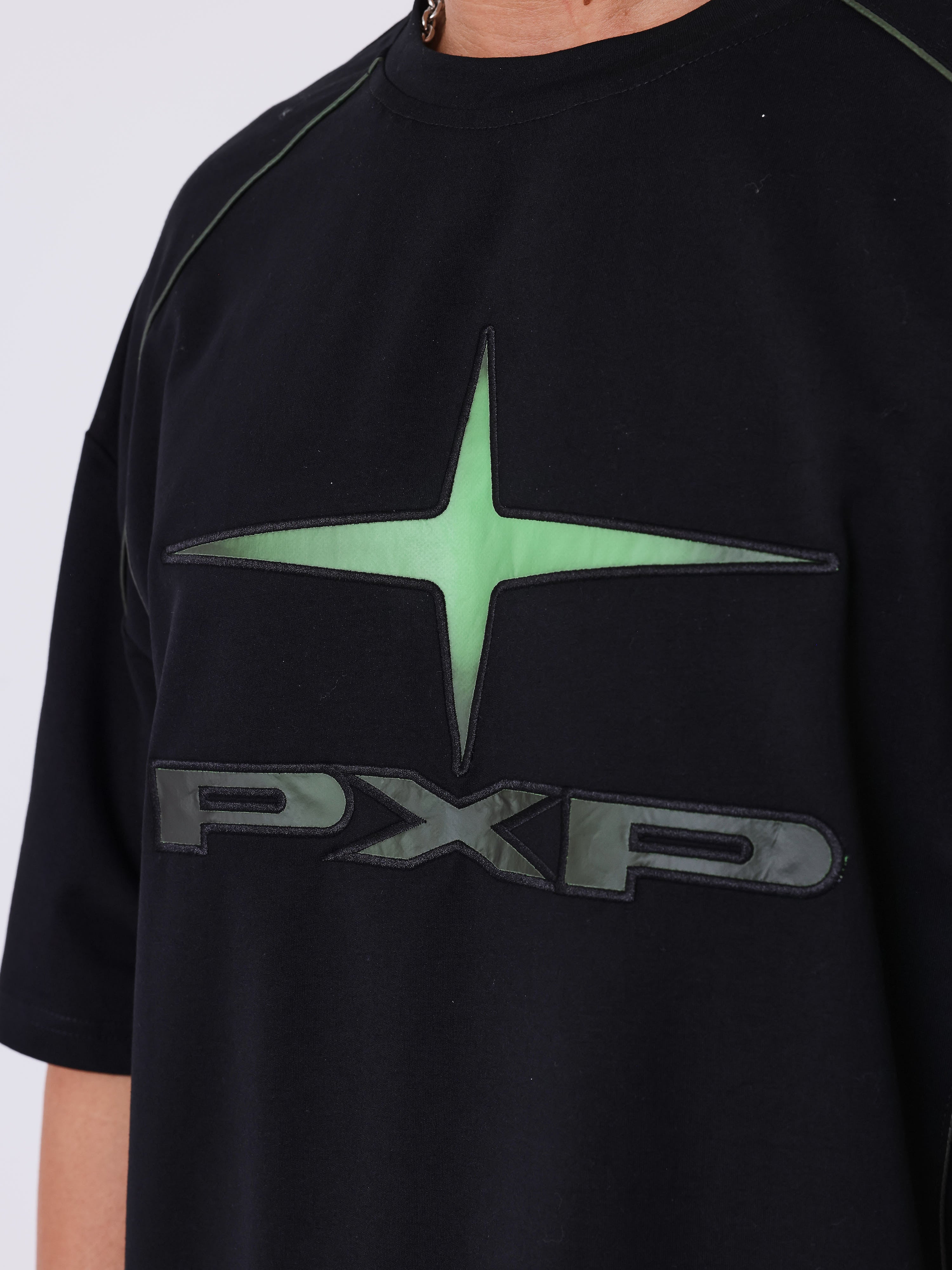Camiseta con logo termorreactivo-3