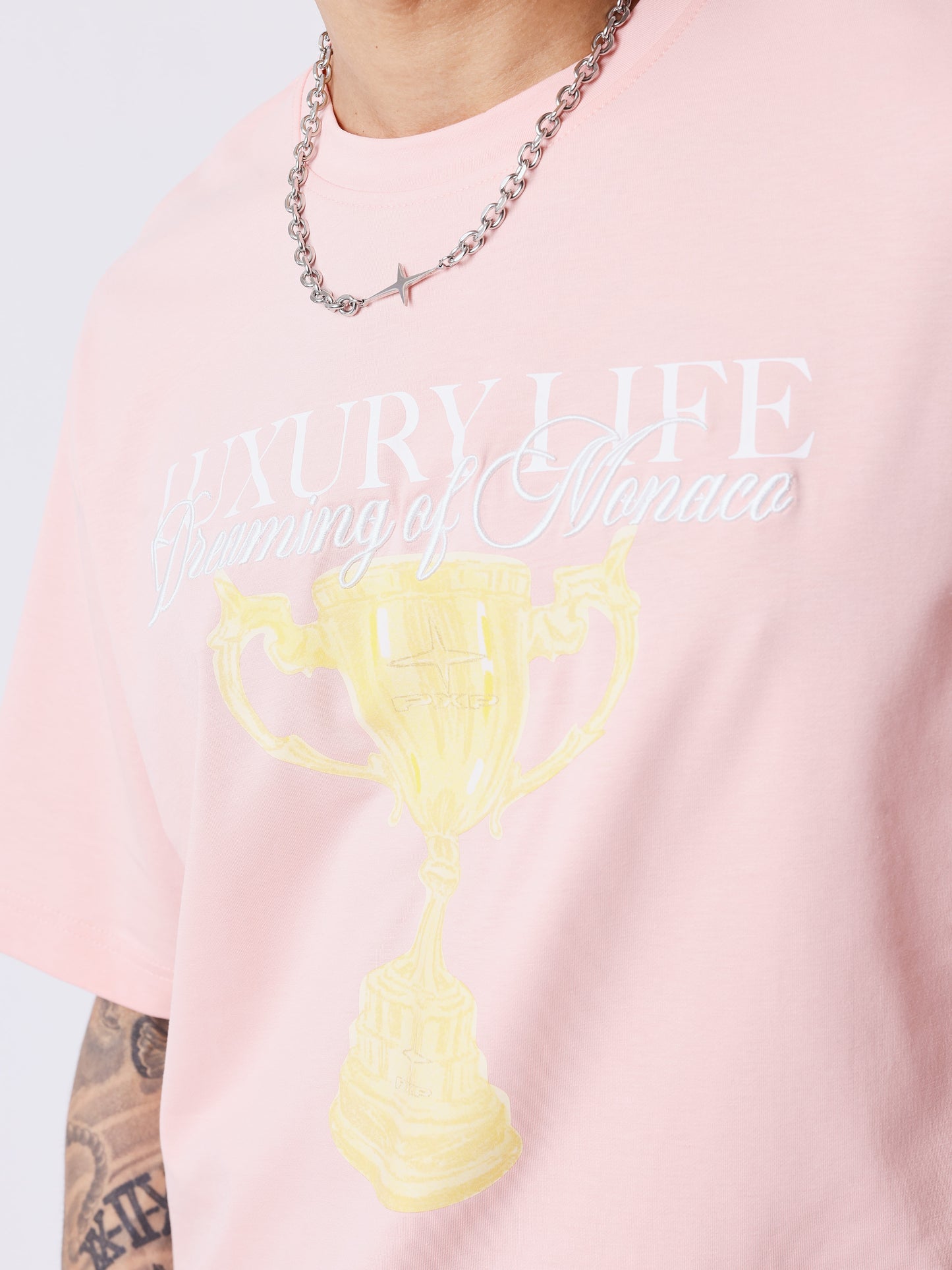 T-shirt stampato e ricamato con motivo Champion