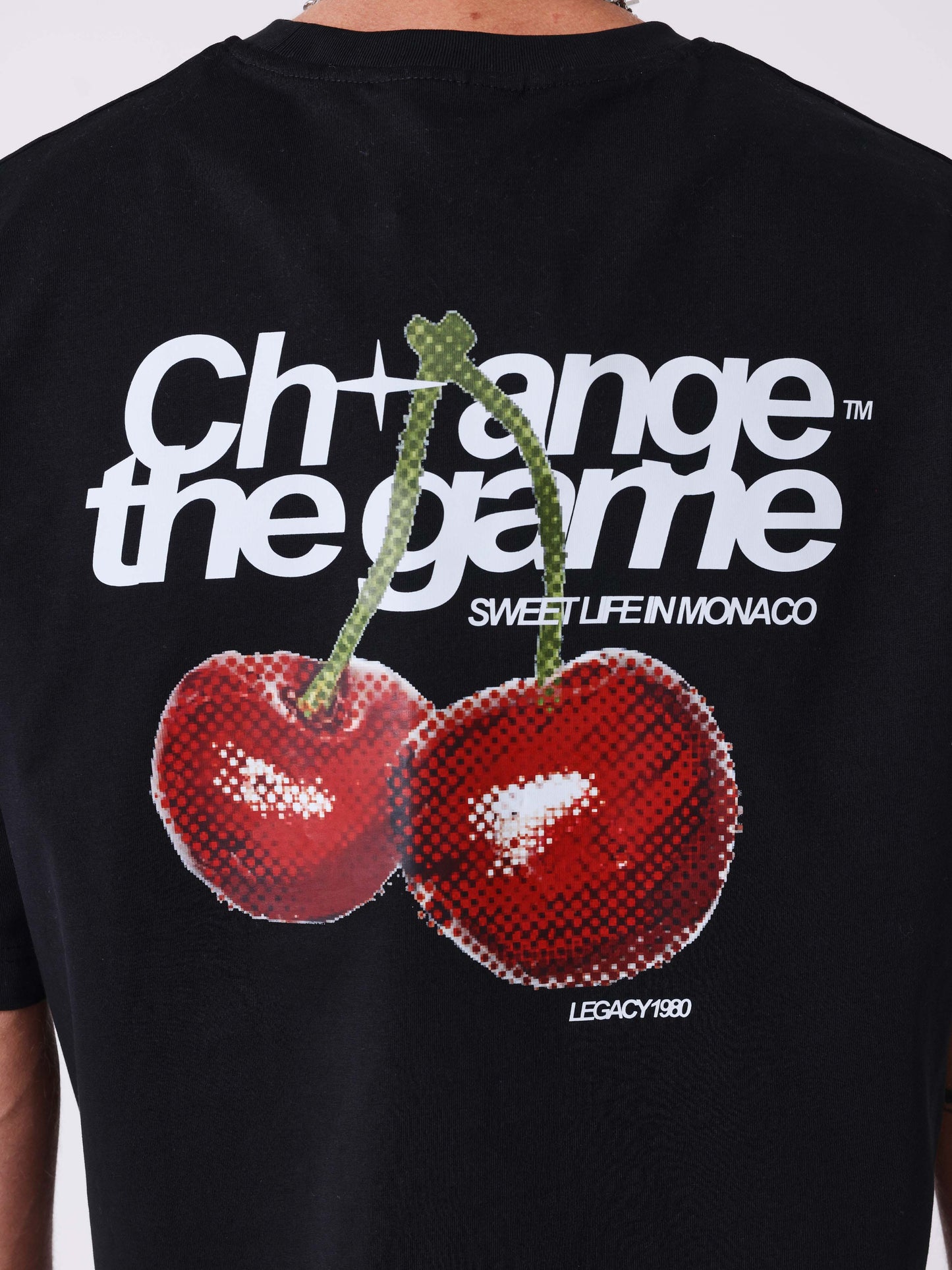 T-shirt a maniche corte con stampa di ciliegie