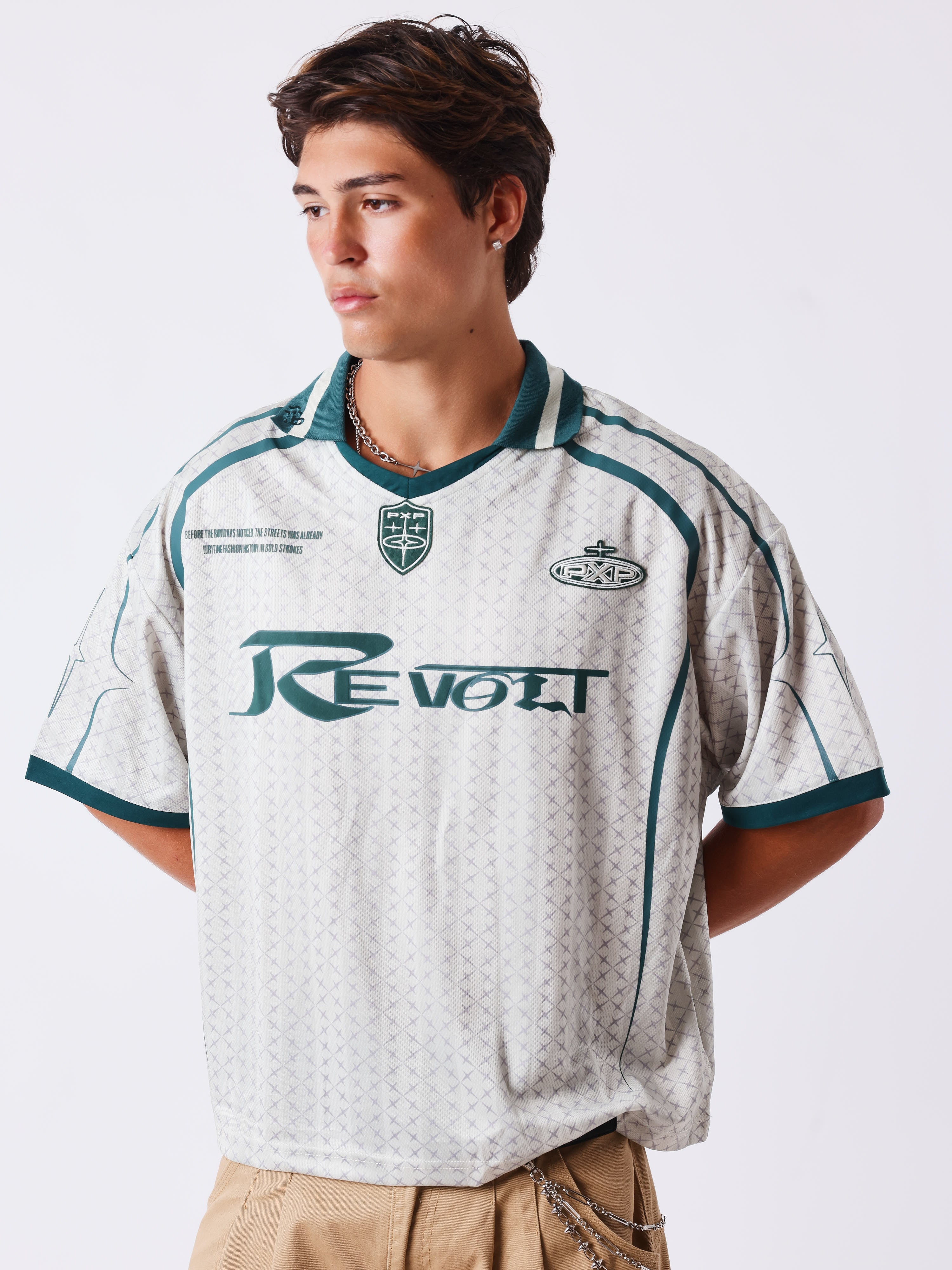 Revolt Trikot mit gestreiftem Muster und aufgedruckten Logos-1