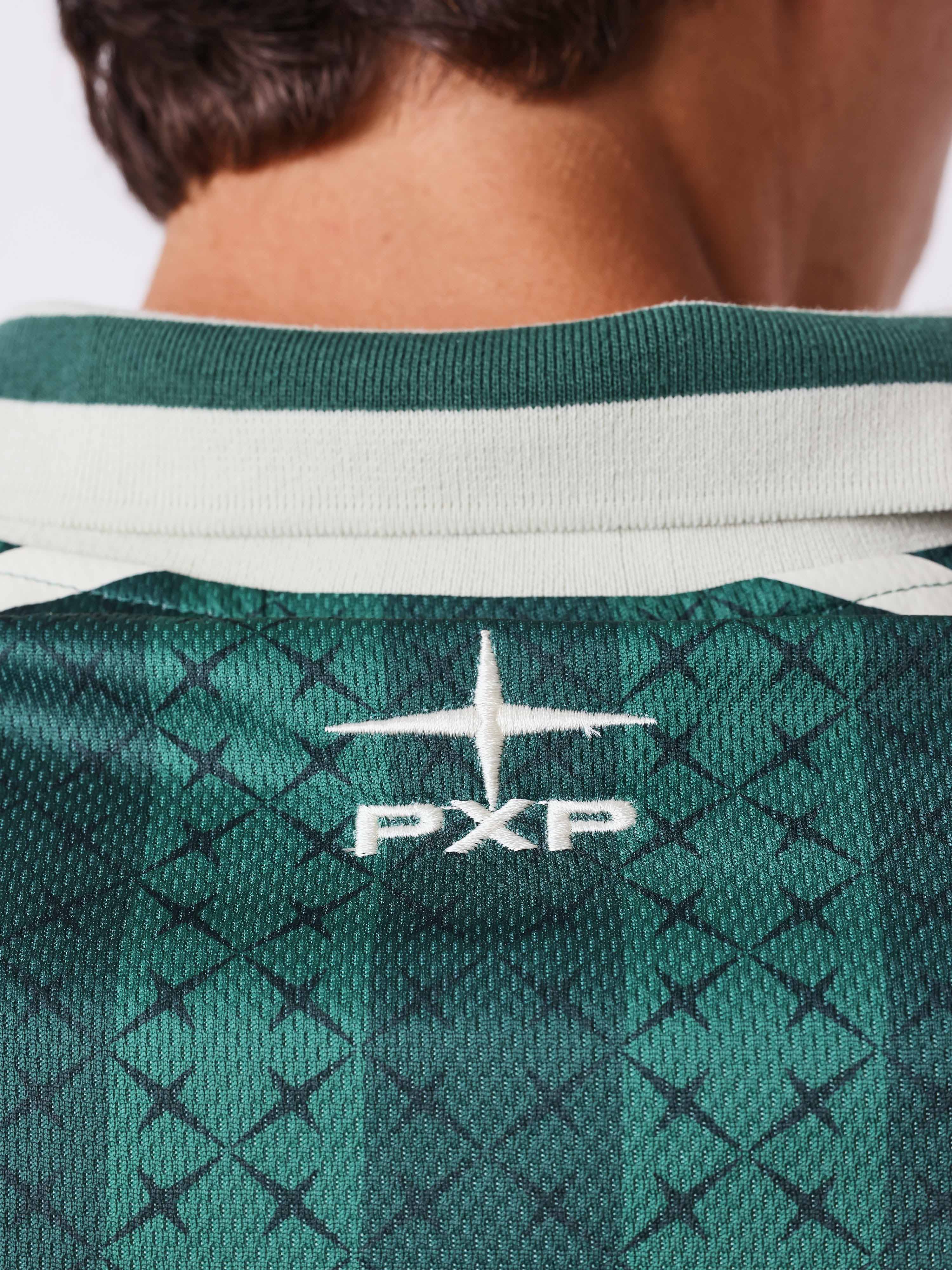 Revolt Trikot mit gestreiftem Muster und aufgedruckten Logos-9