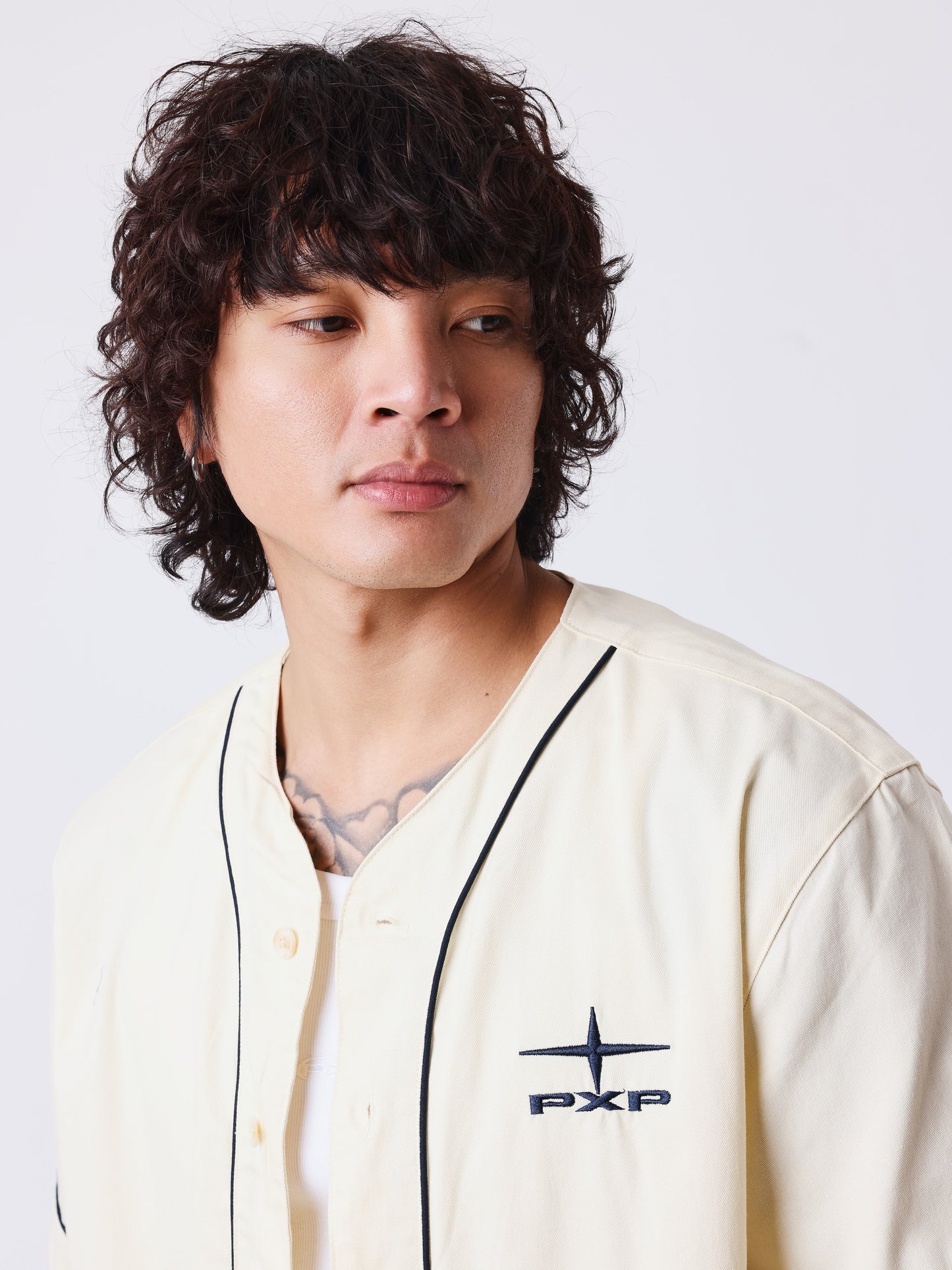 Camicia stile baseball con logo sul retro