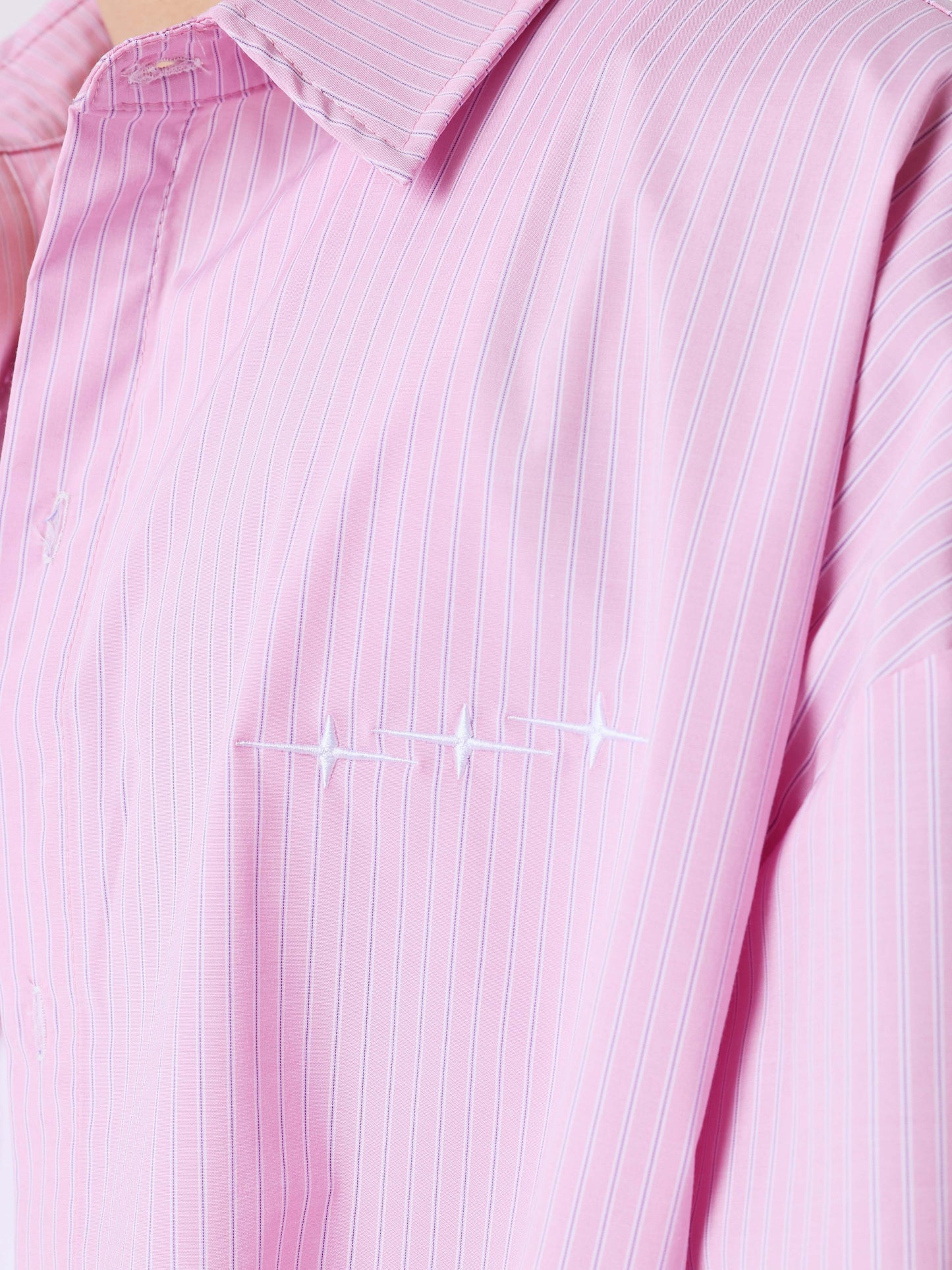 Camicia a righe a maniche lunghe