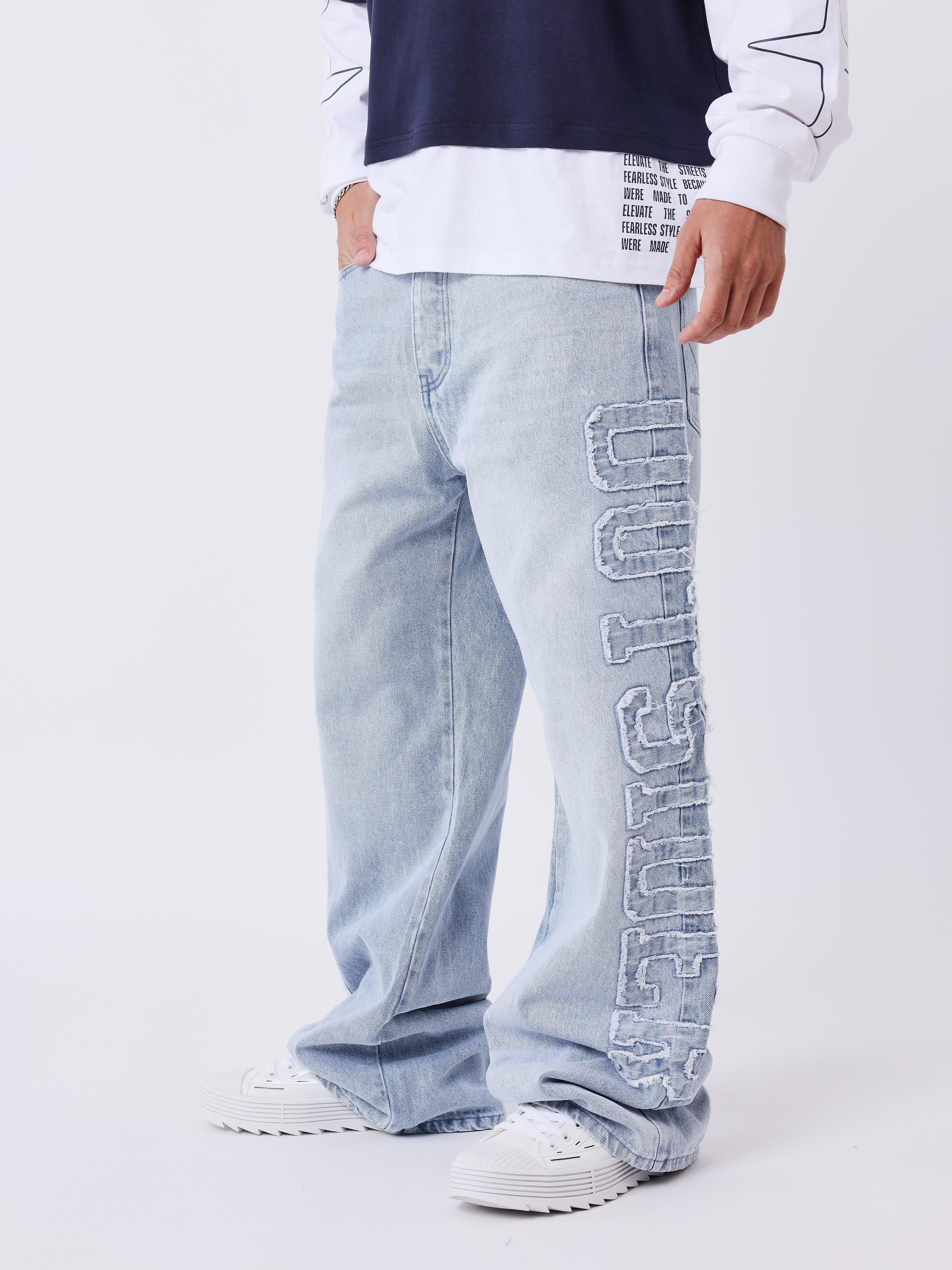 Jeans larghi a gamba larga e vestibilità loose-3