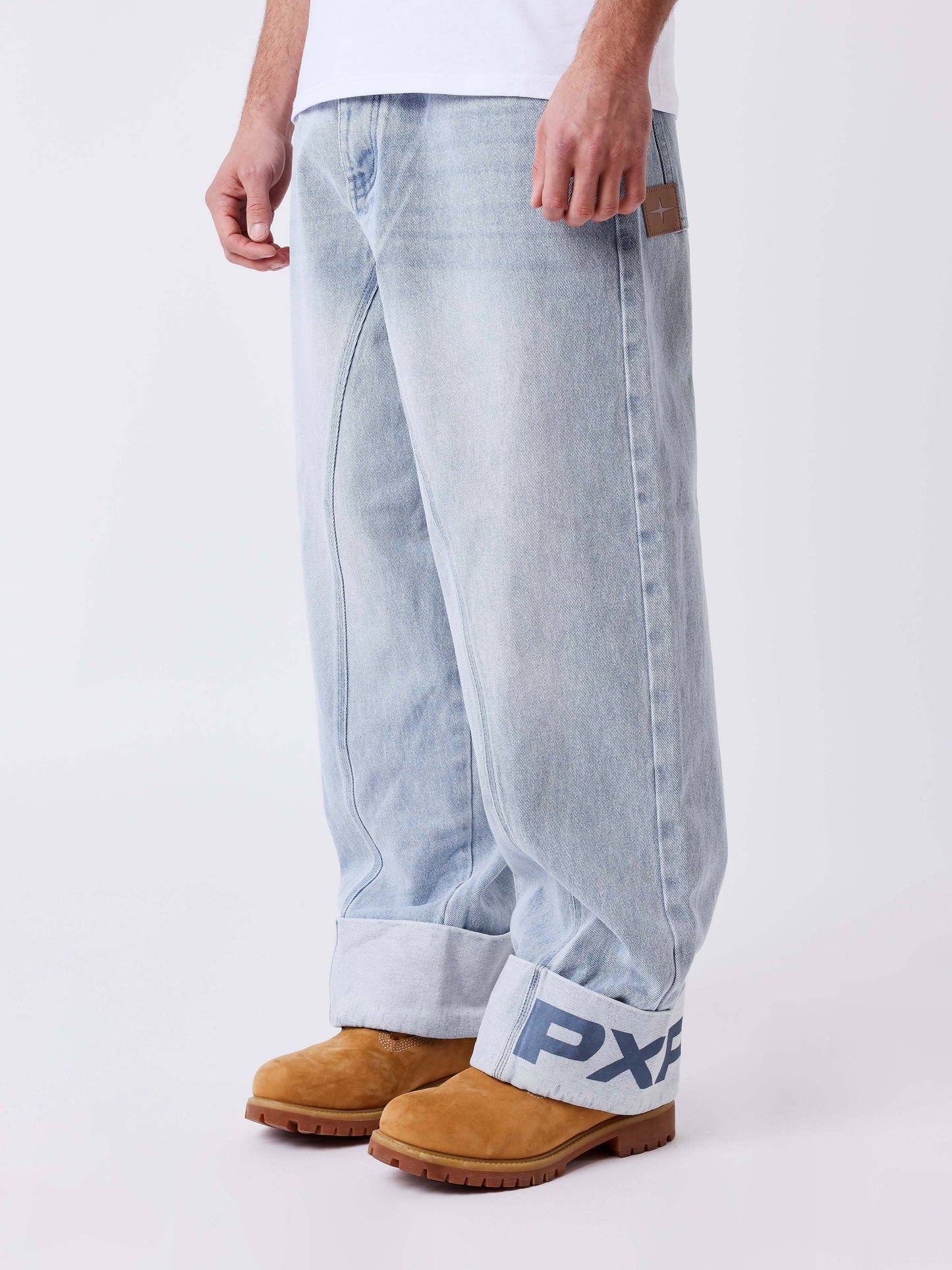 Jeans z eleganckimi mankietami